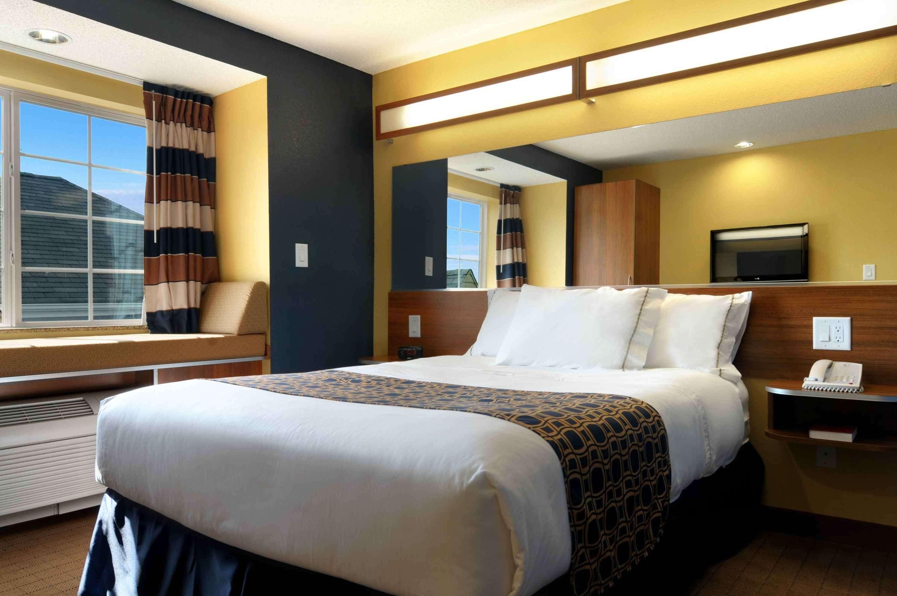 Double Queen Size Bed