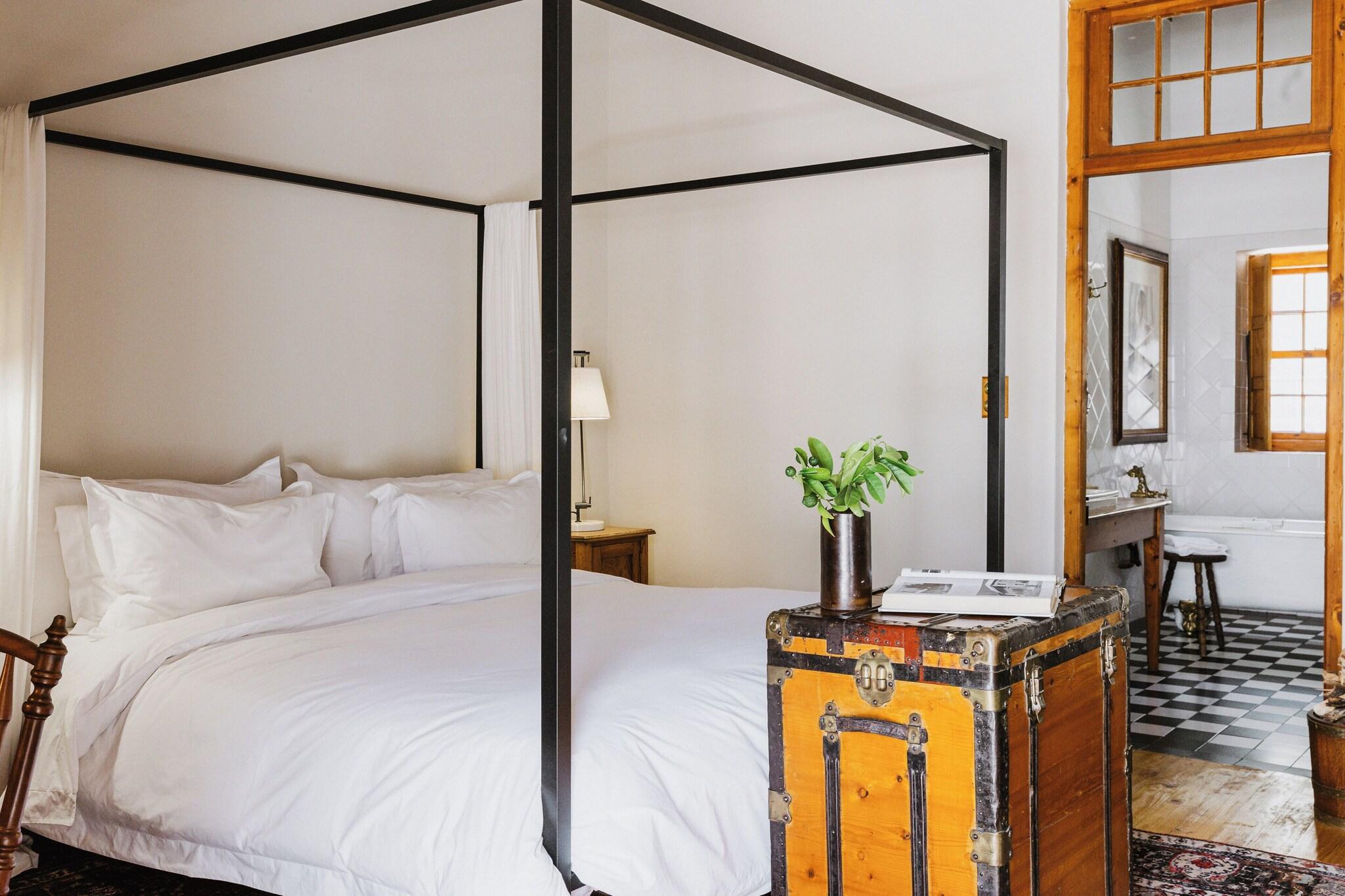 Double King Bed Non Smoking