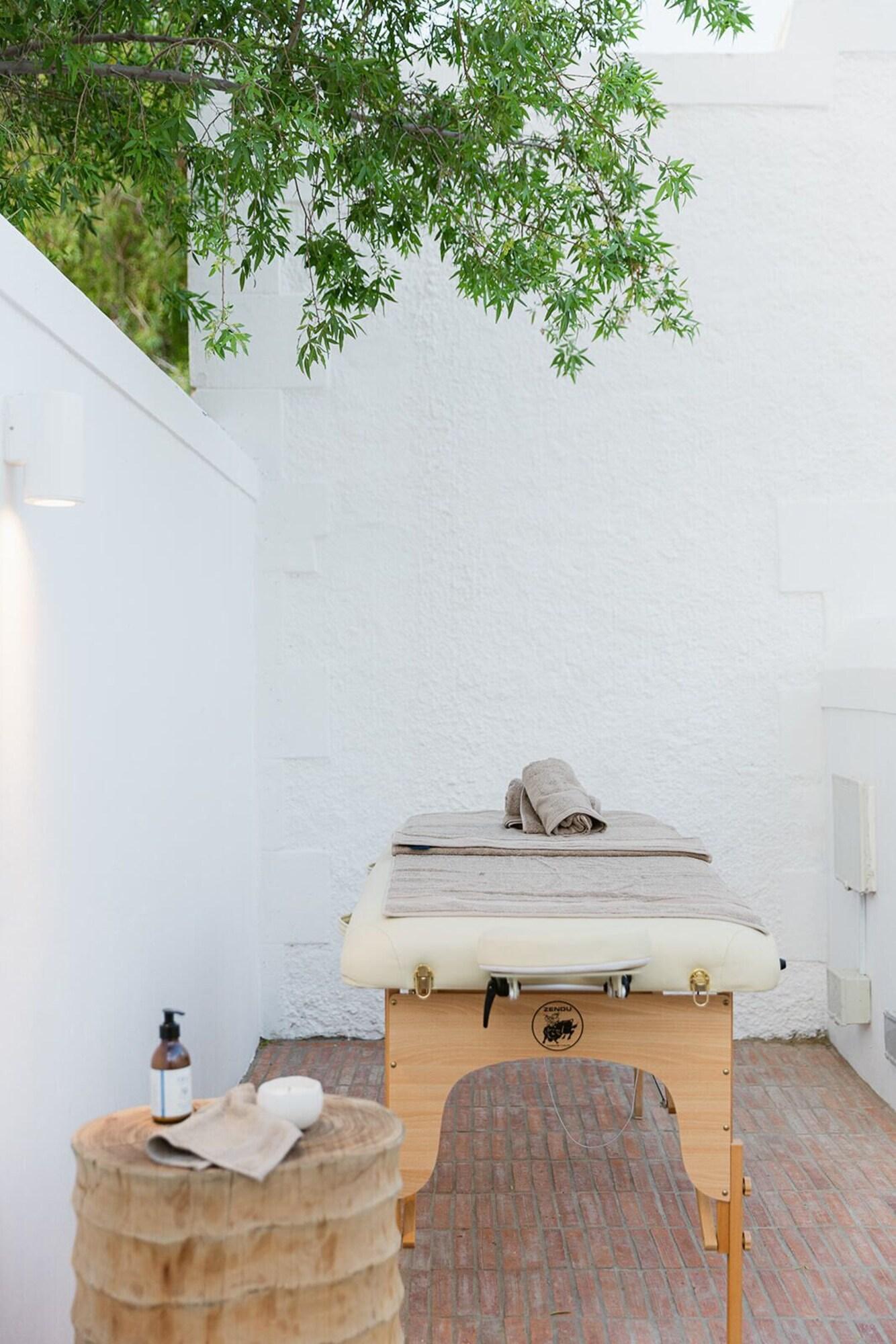 Double King Bed Non Smoking