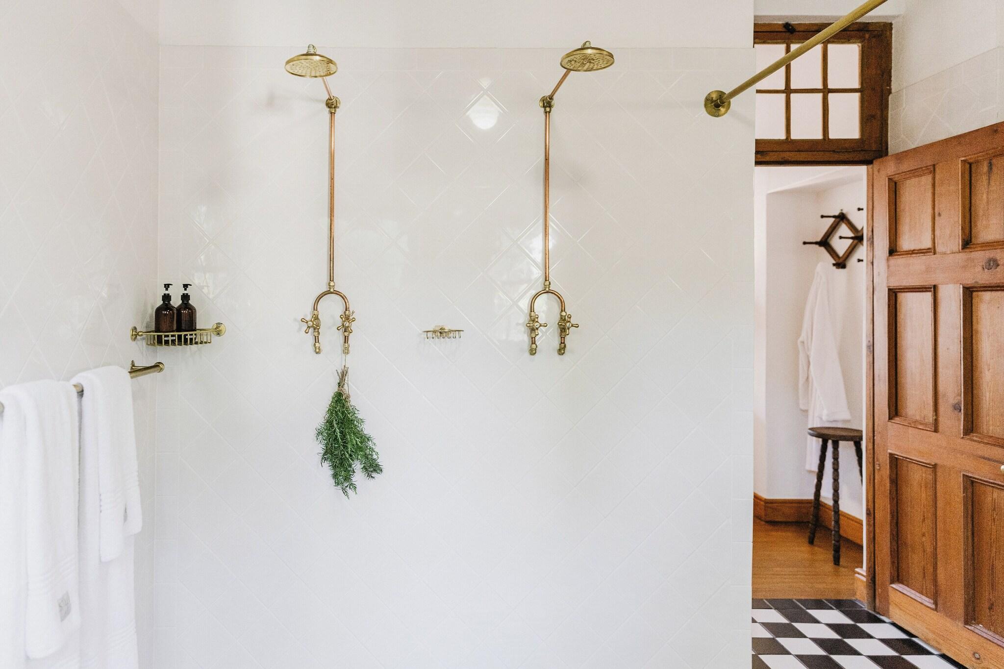 Suite Pool View King Bed