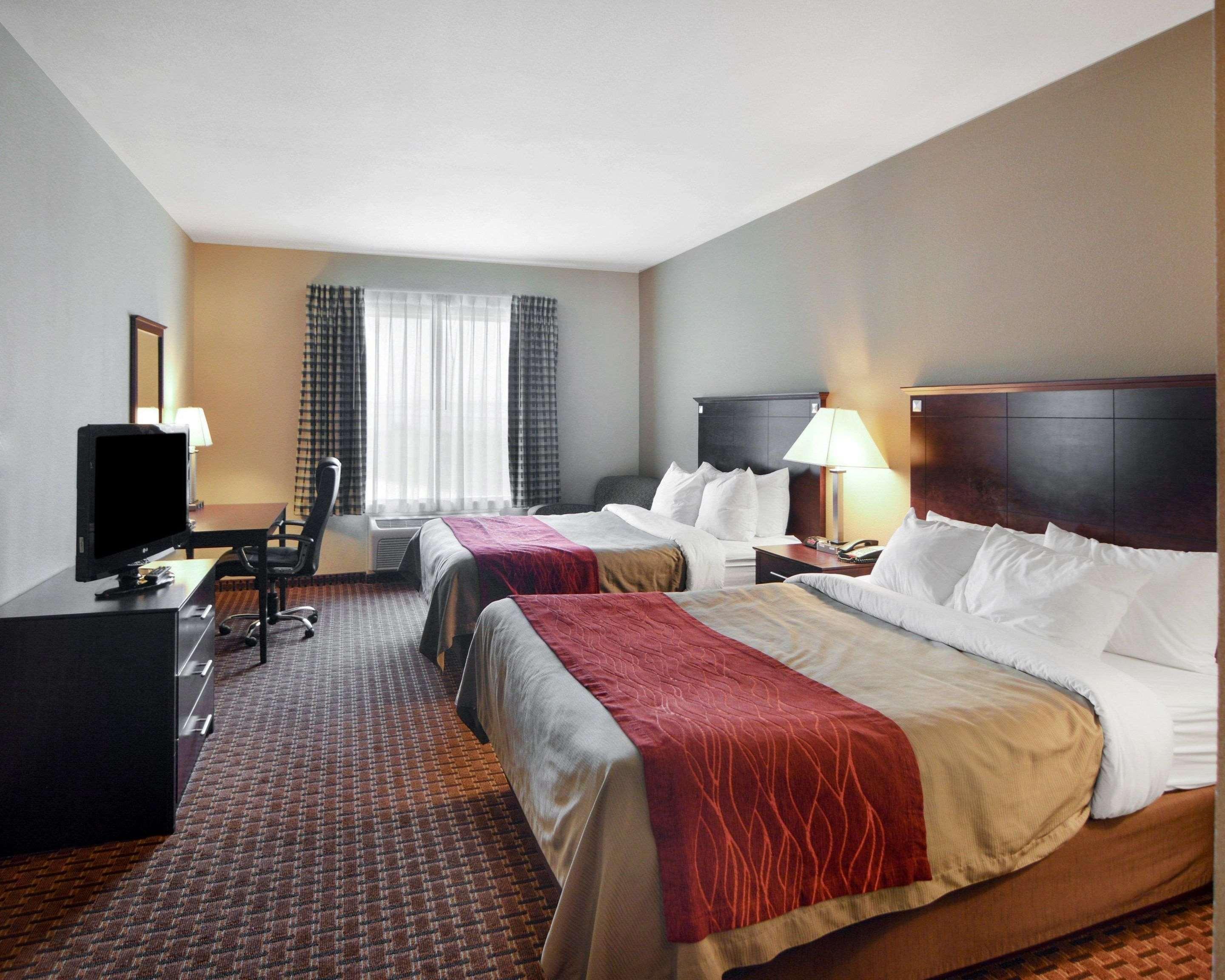 Double Two Queen Beds Non Smoking