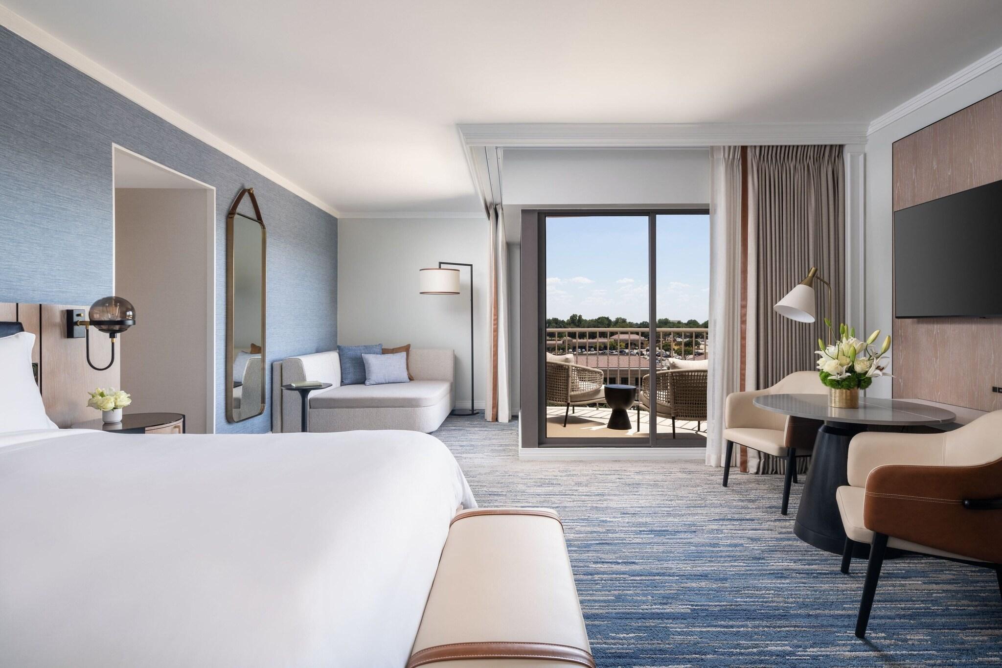 Double Club King Bed