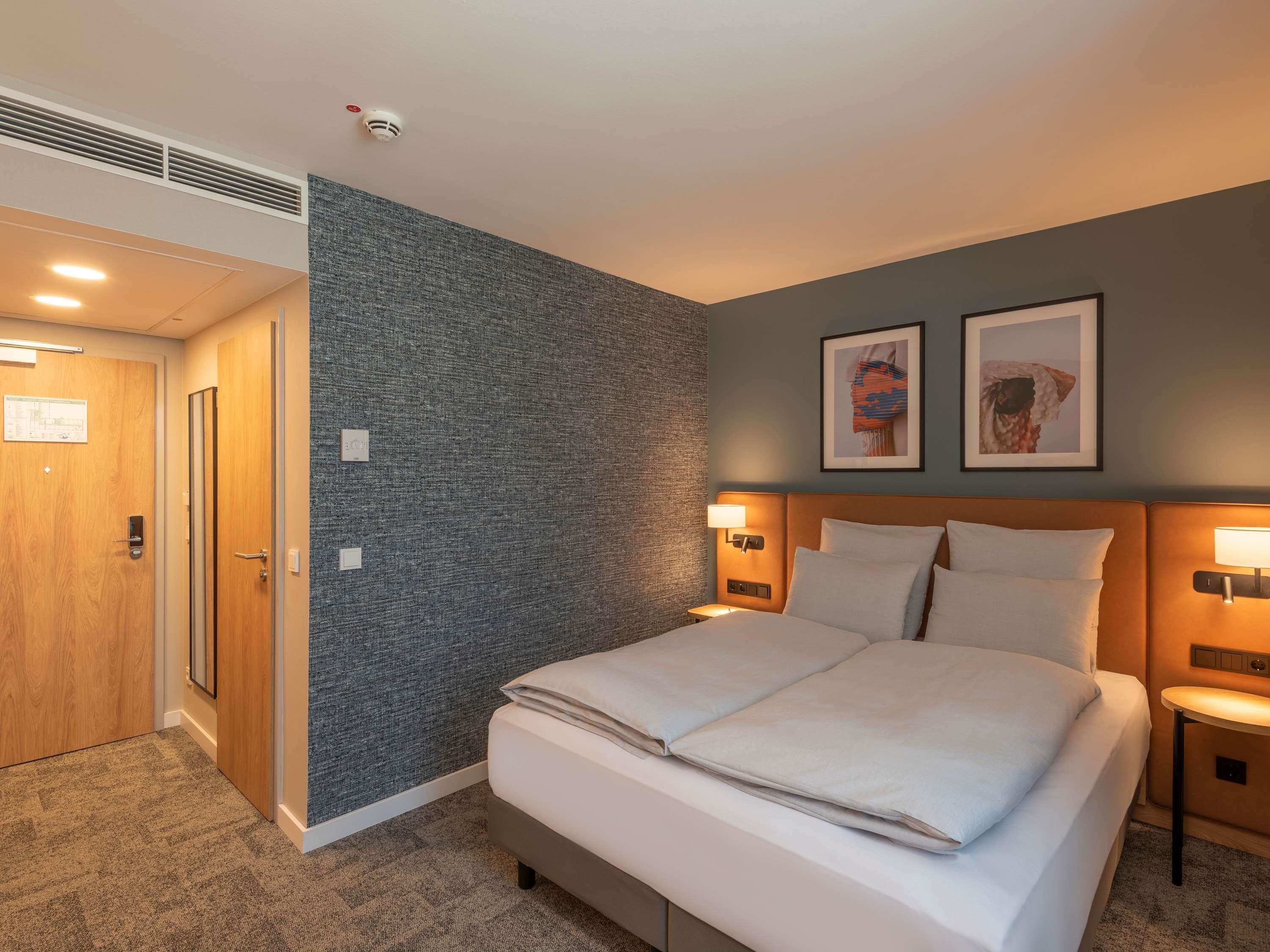 Double Queen Size Bed