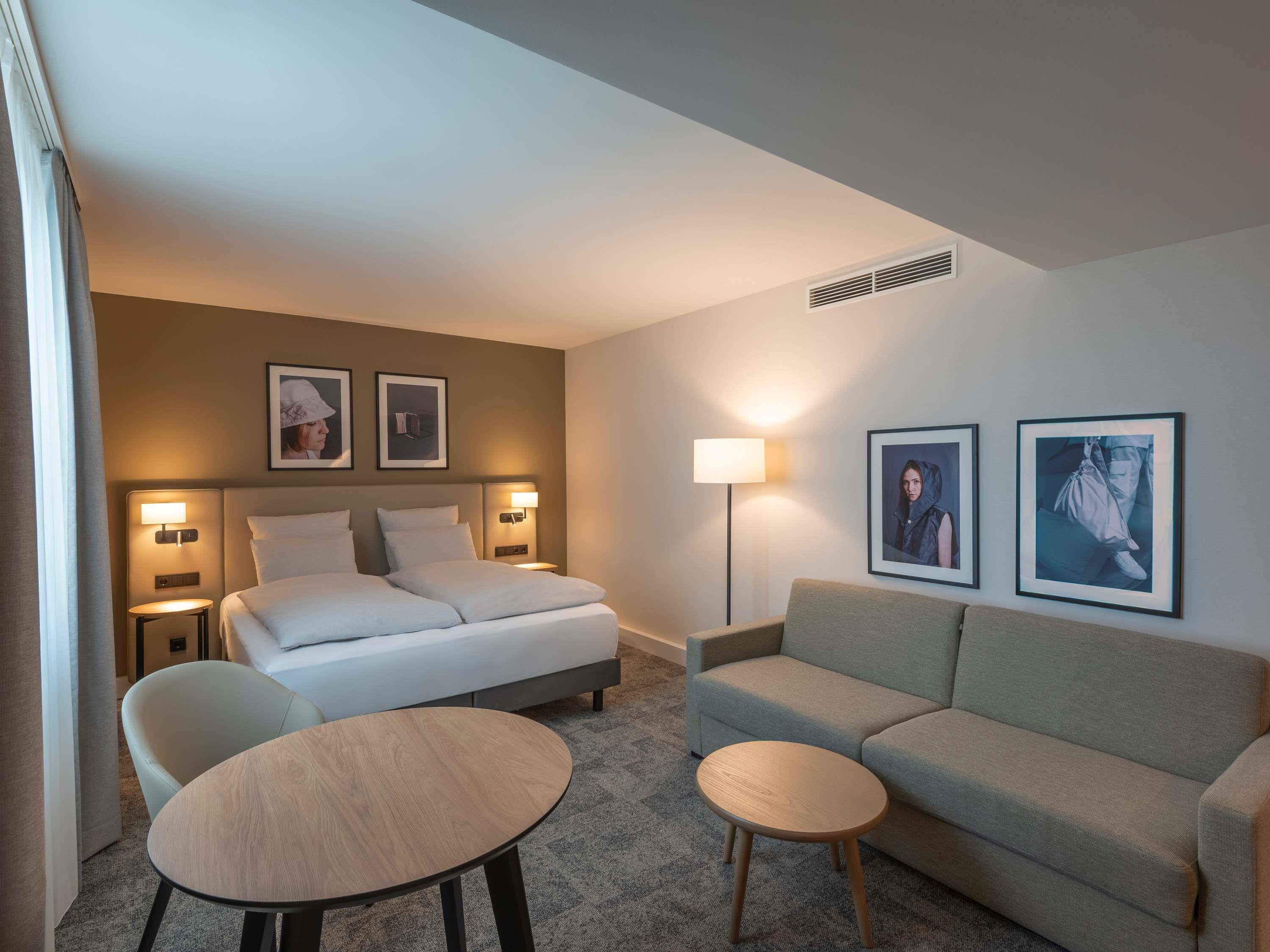 Studio King Size Bed