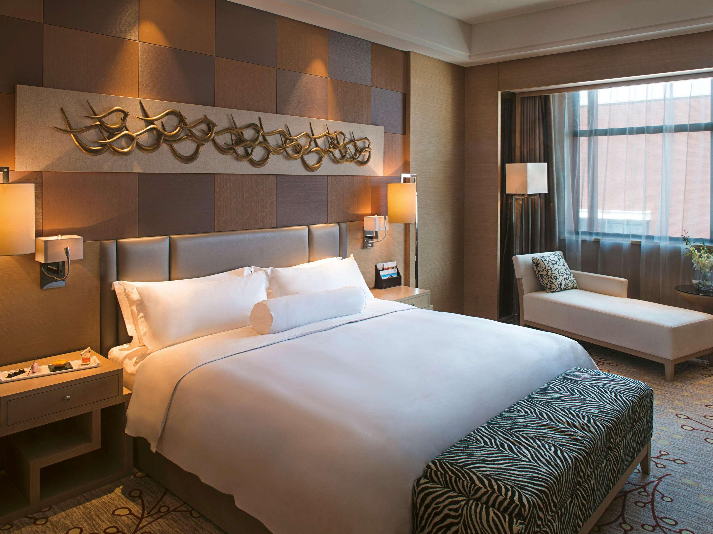 Double Superior King Bed