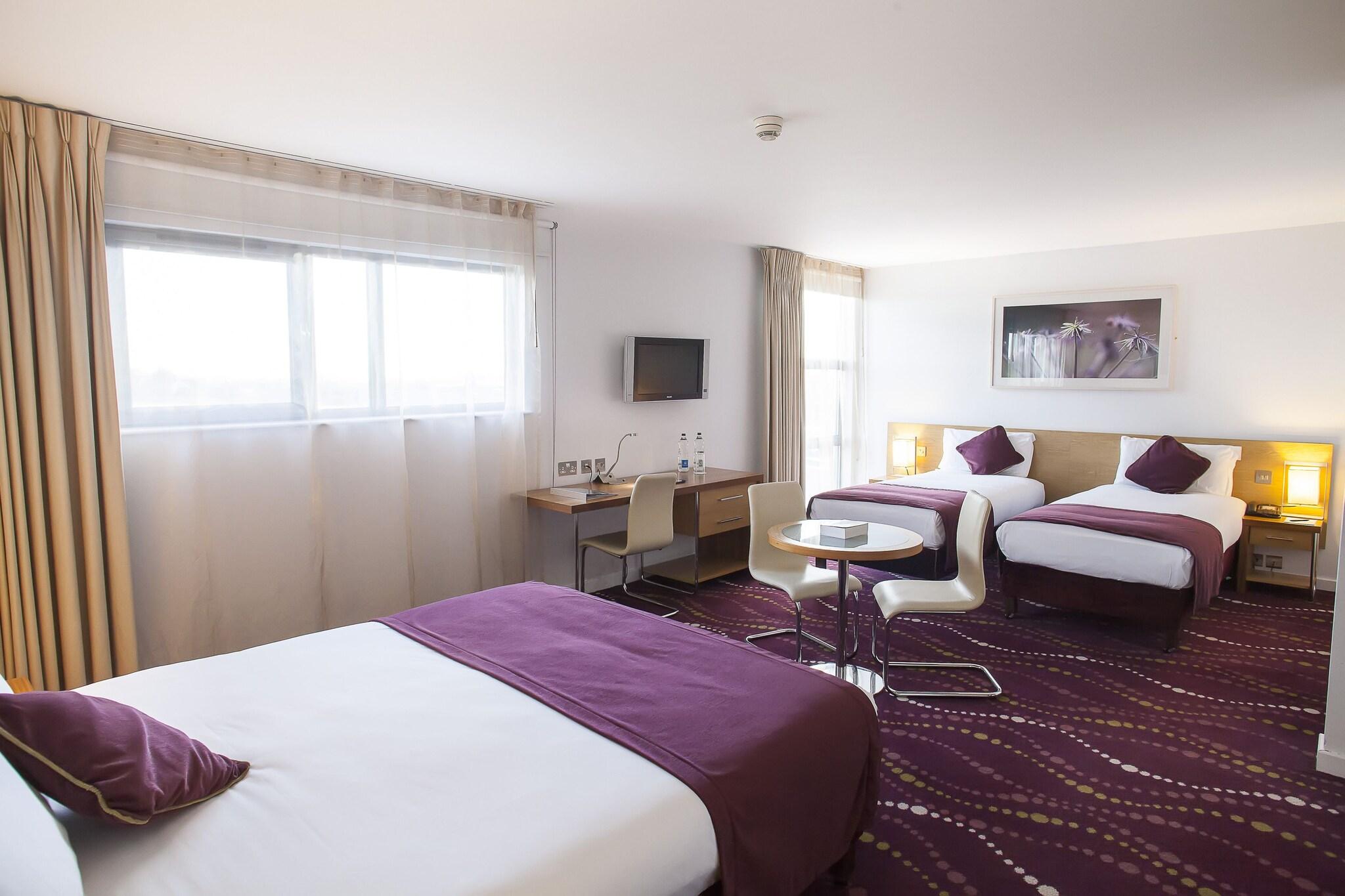 Family Room Three Beds