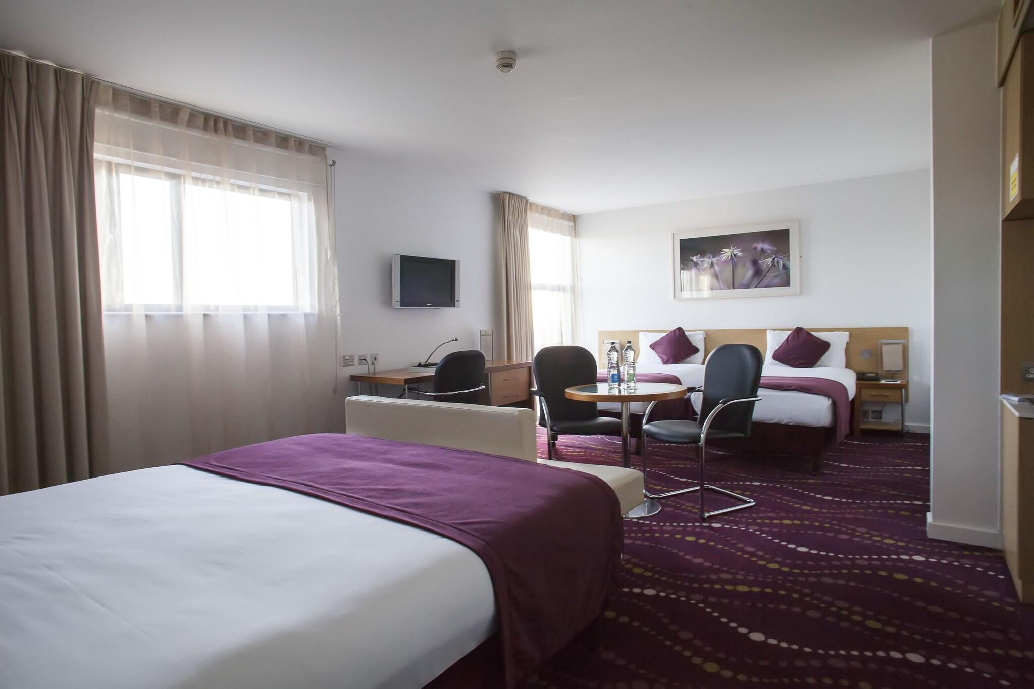 Family Room Three Beds