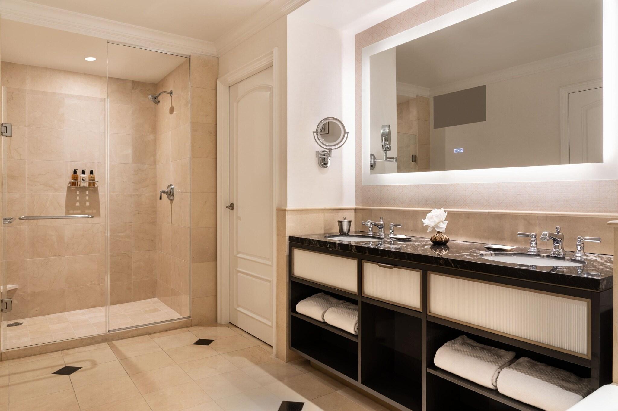 Junior Suite King Size Bed