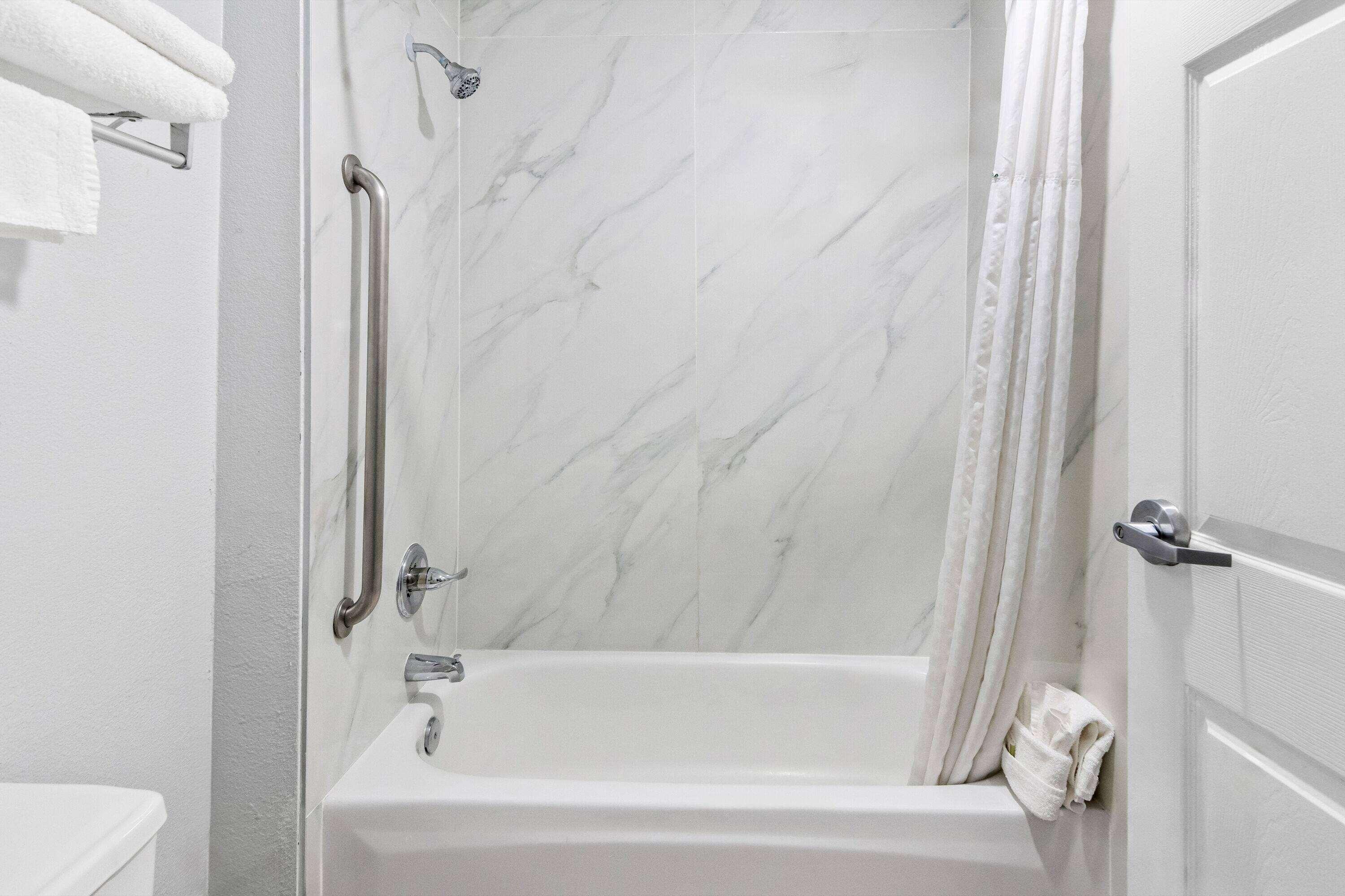 Quadruple Two Queen Beds