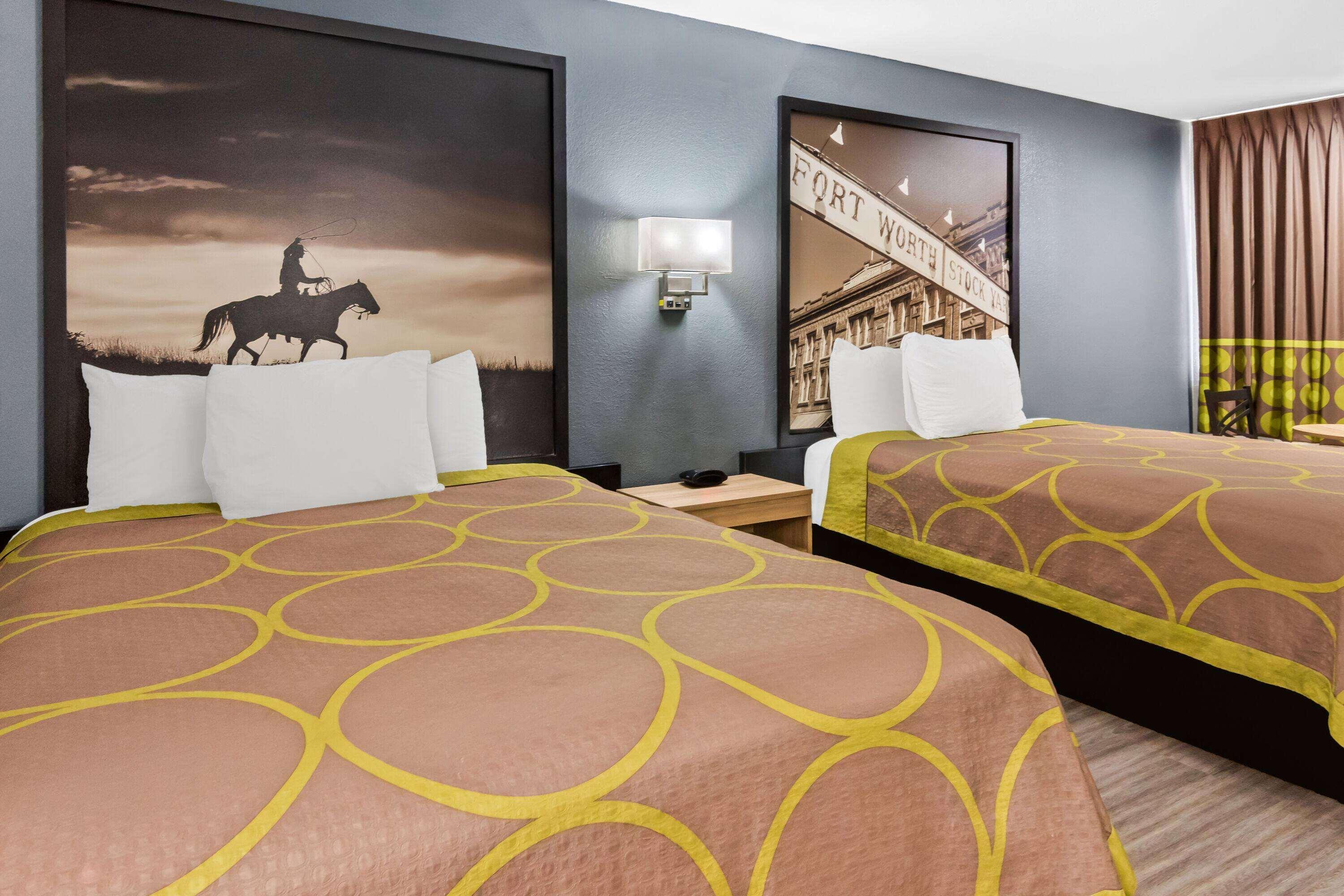 Quadruple Two Queen Beds Non Smoking