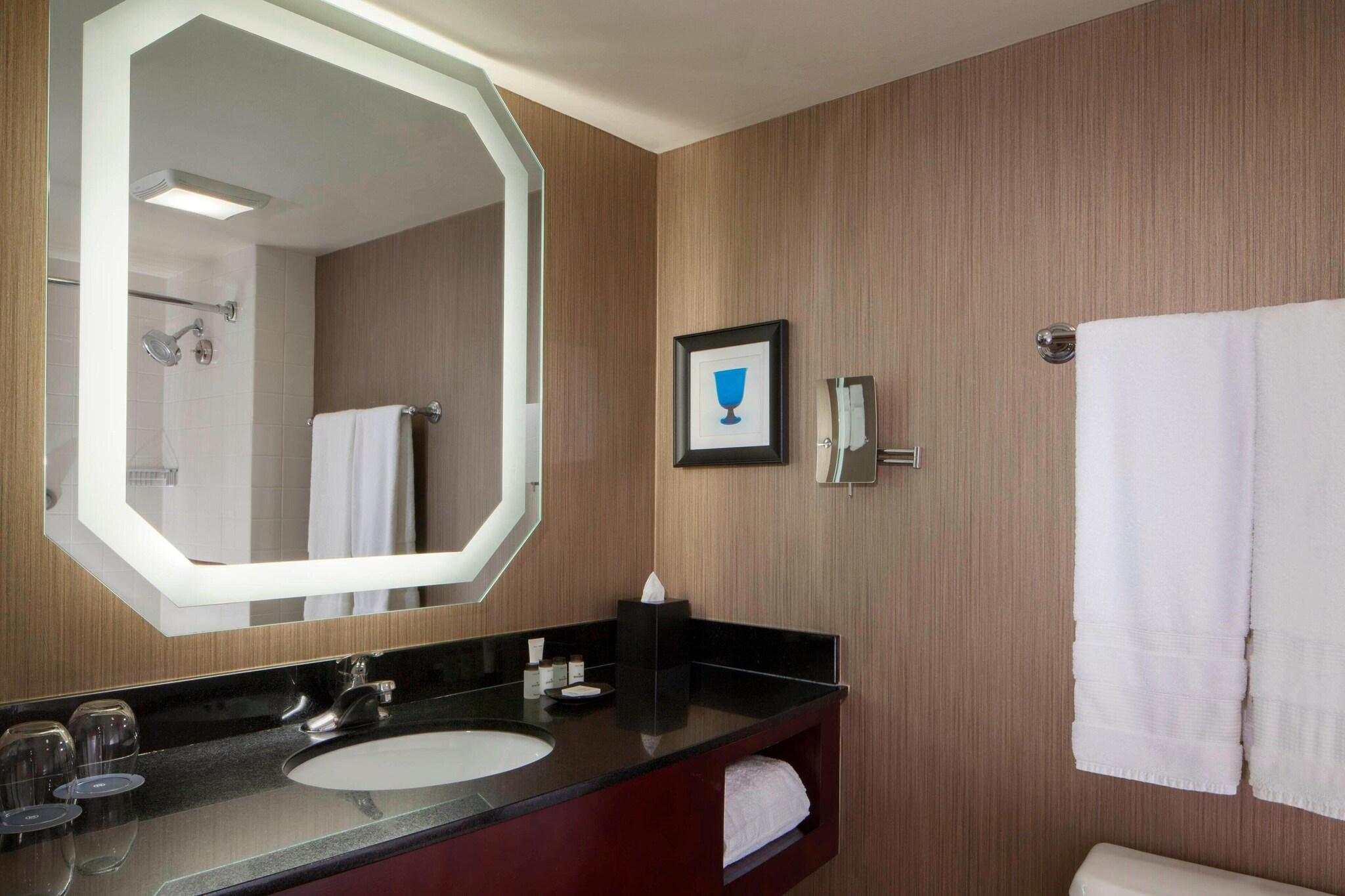 Double Club King Bed