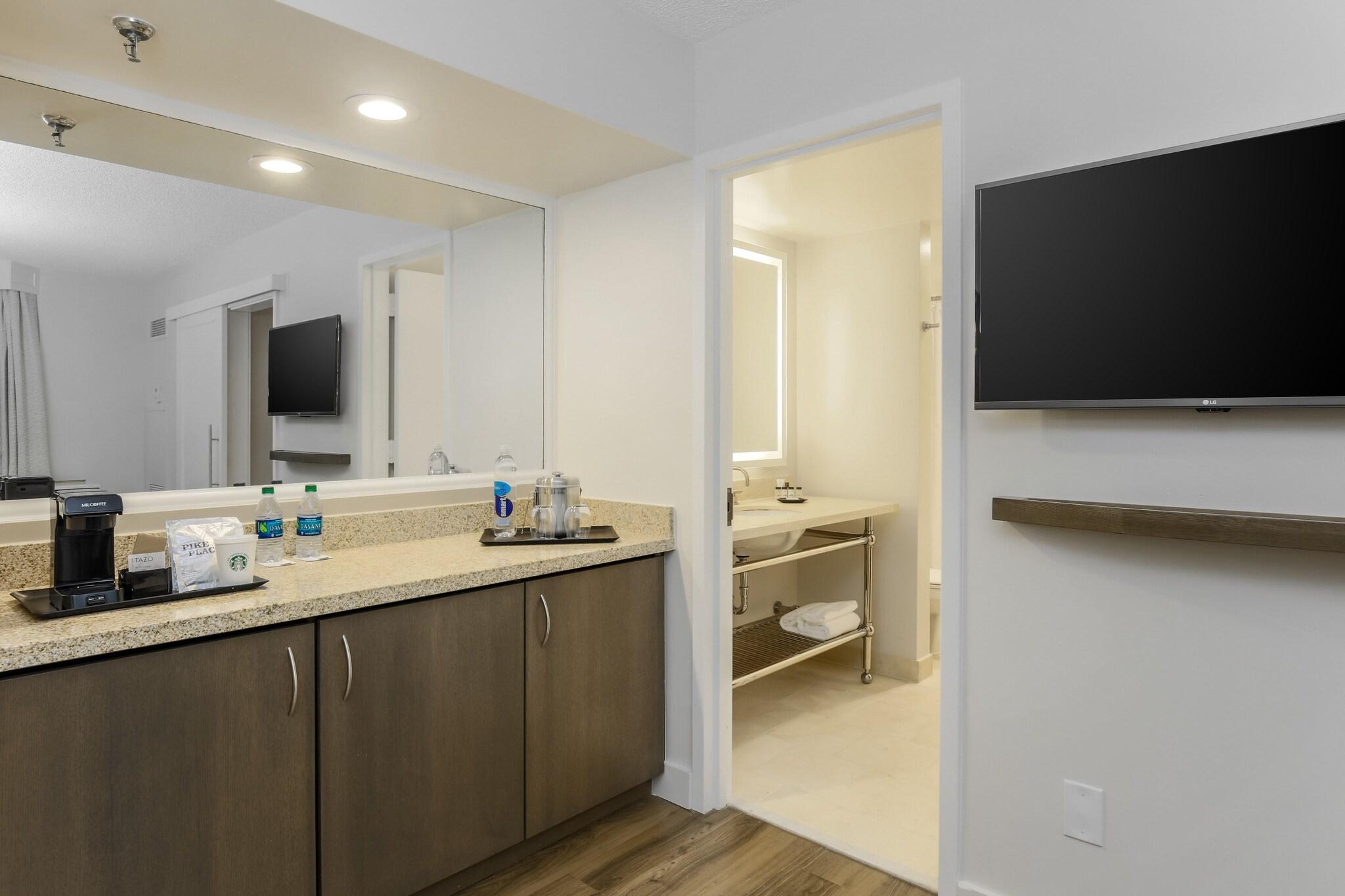 Suite King Bed One Bedroom 