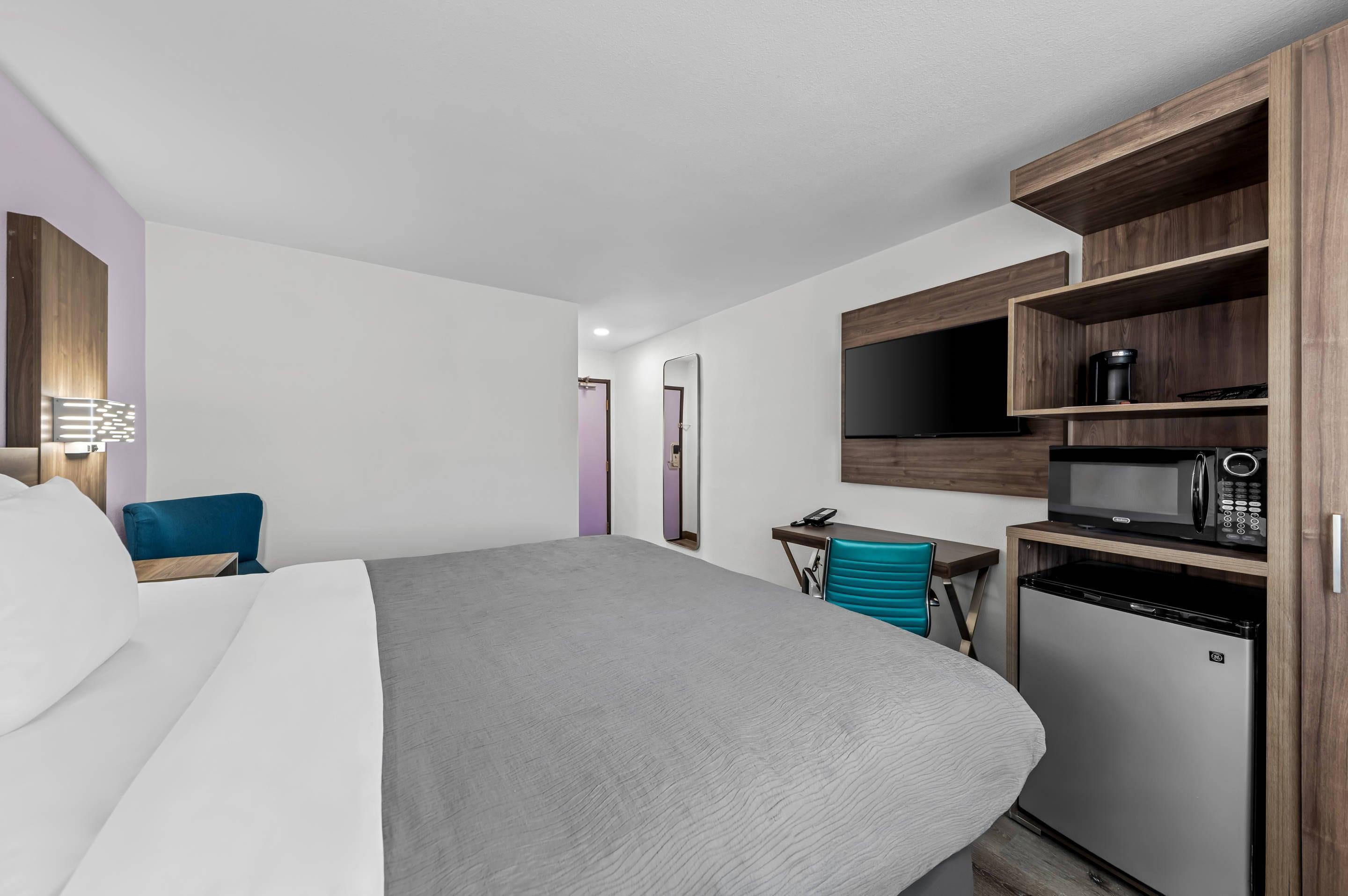 Double King Size Bed