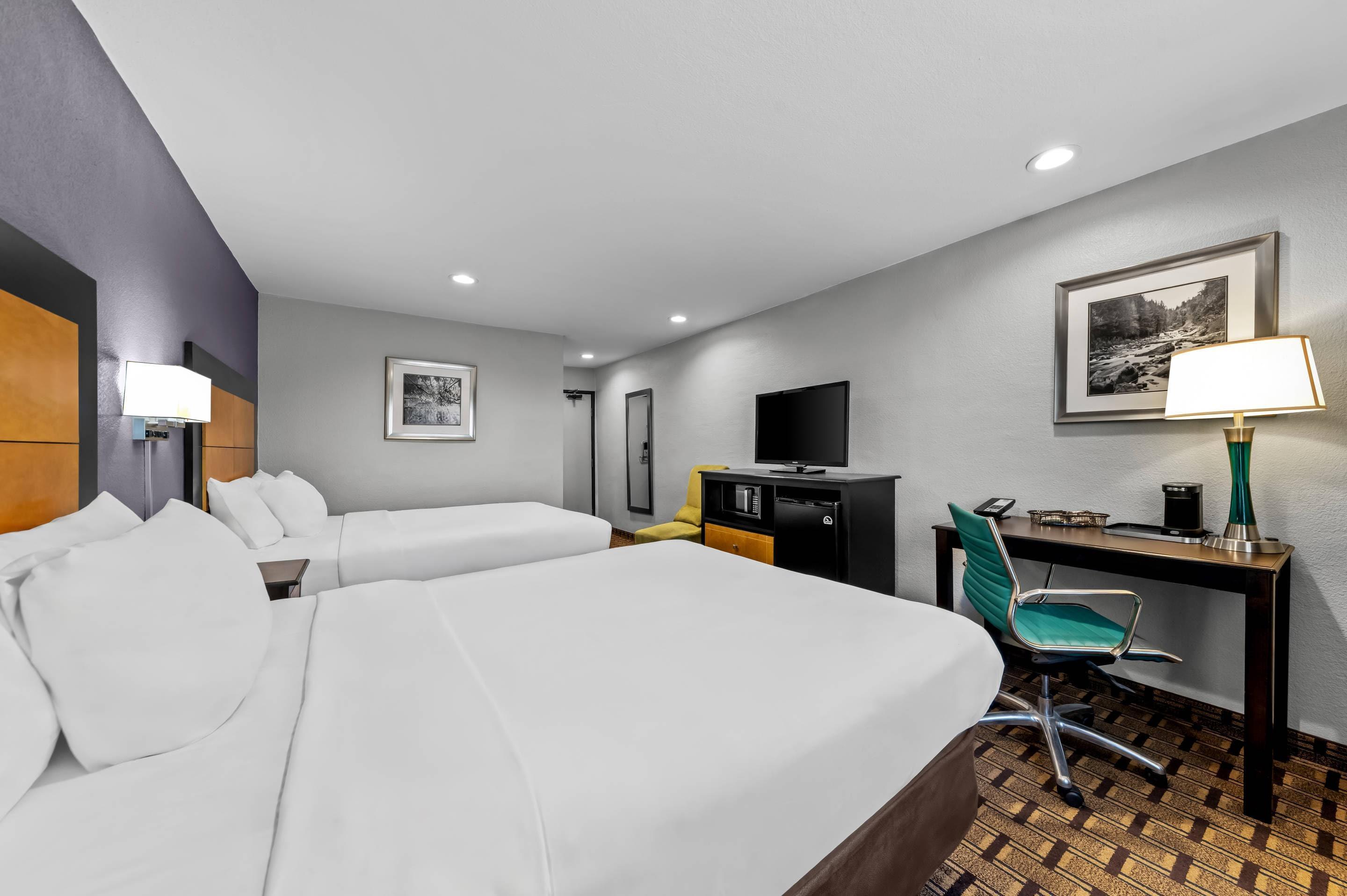 Room Two Queen Beds