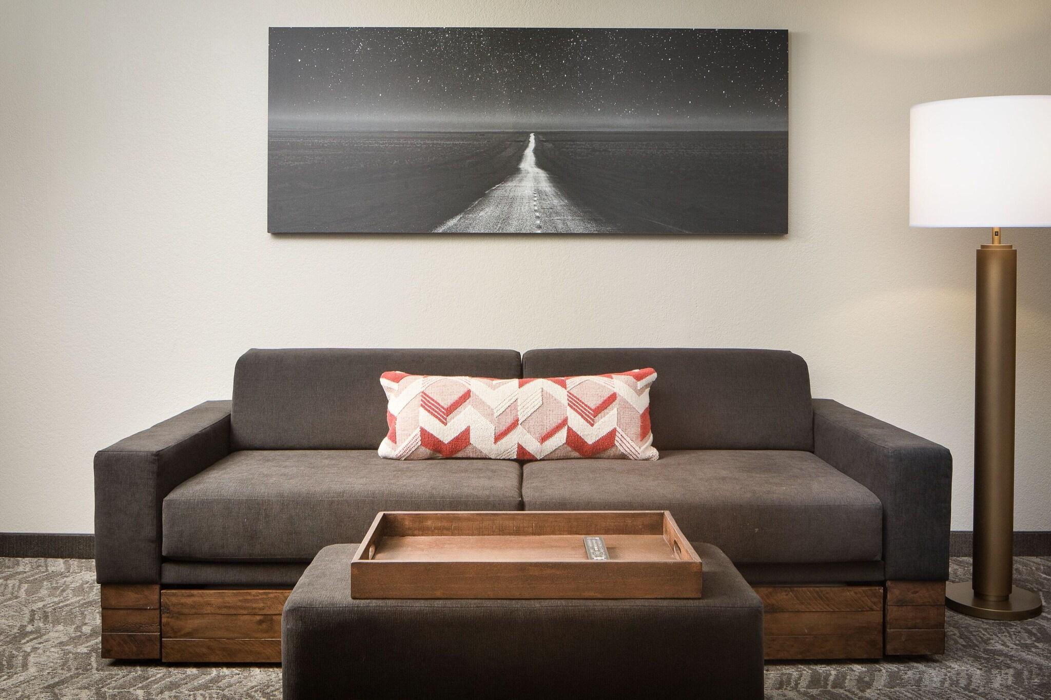 Suite Two Queen Beds