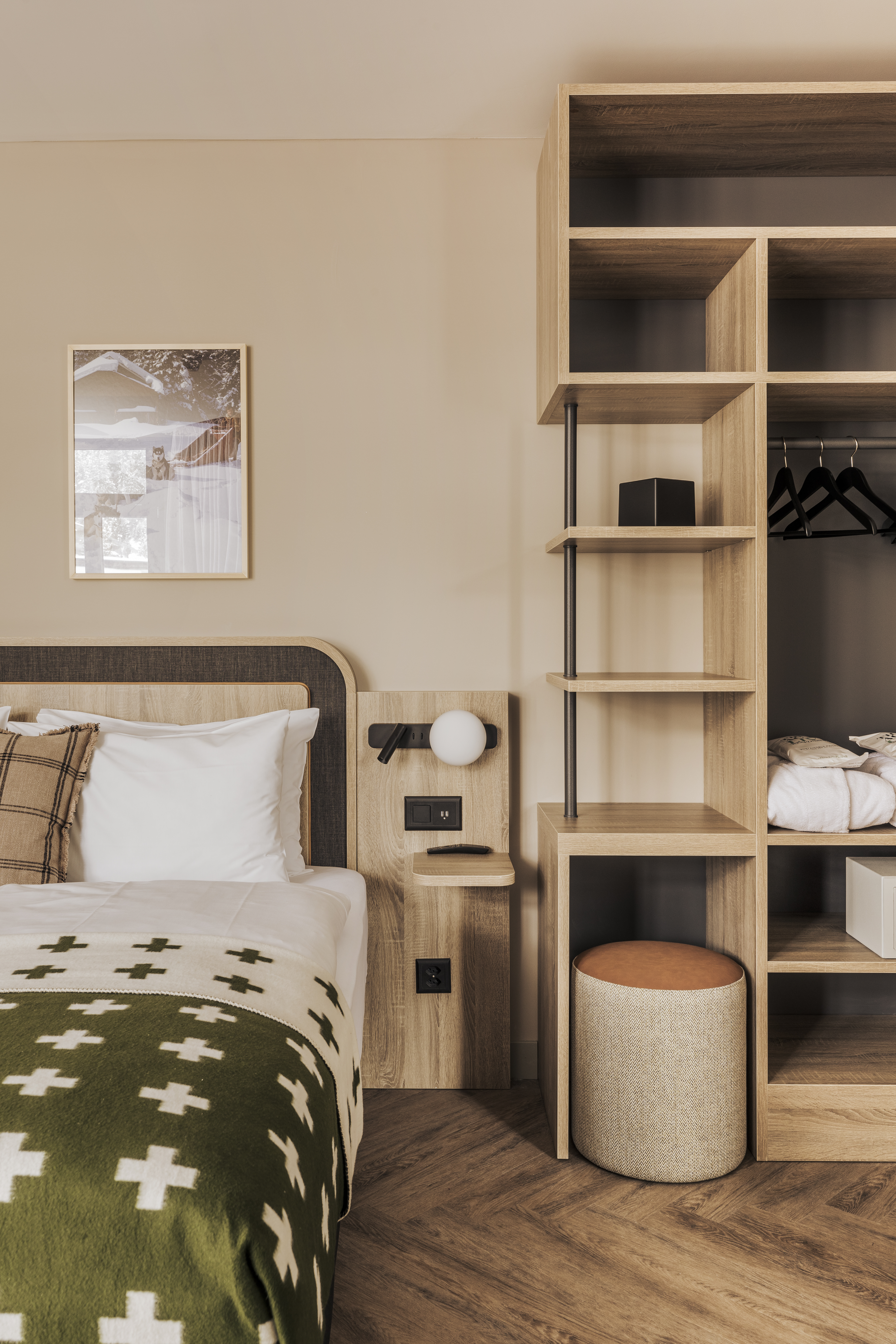 Family Room Capacity 5