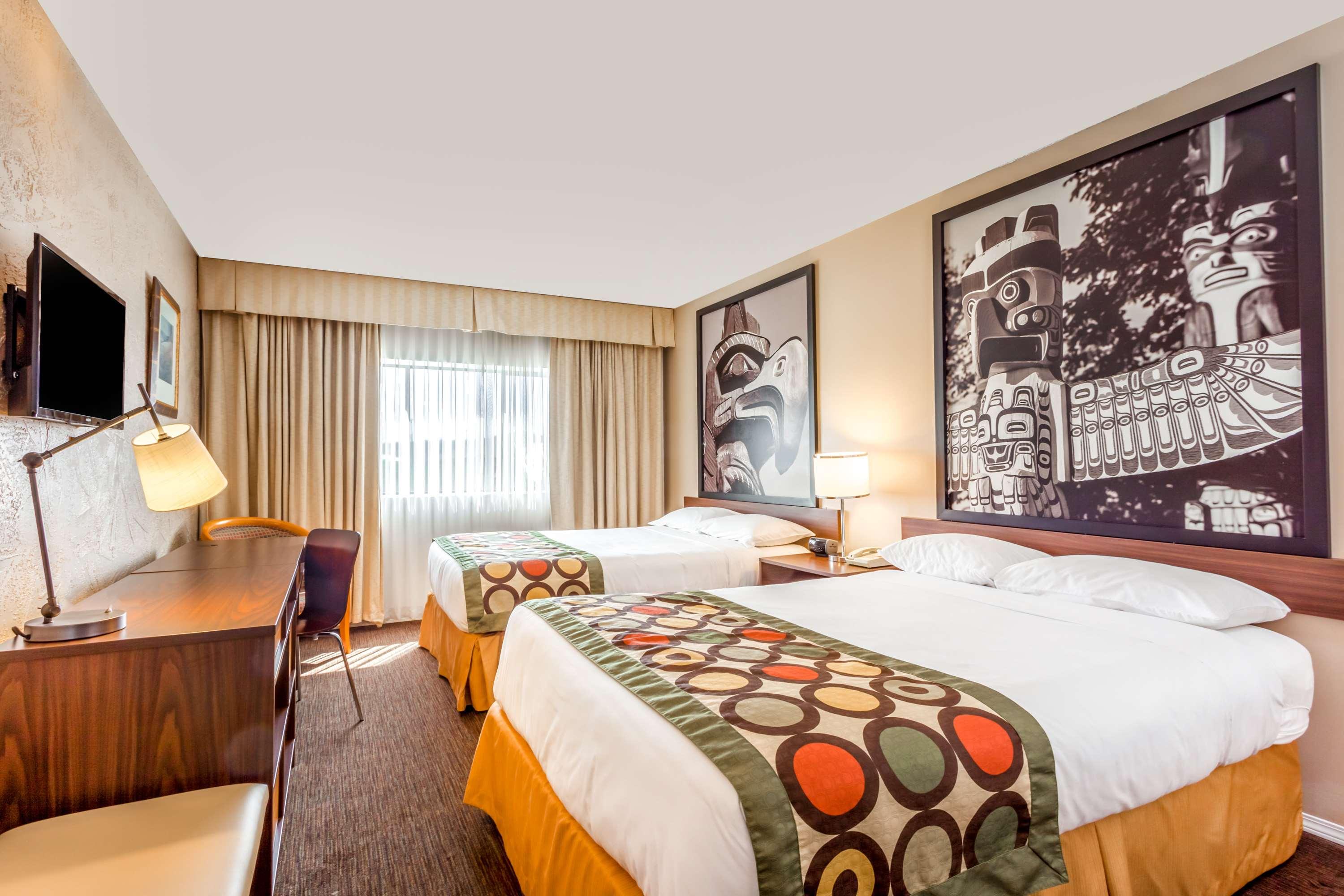 Quadruple Two Double Beds