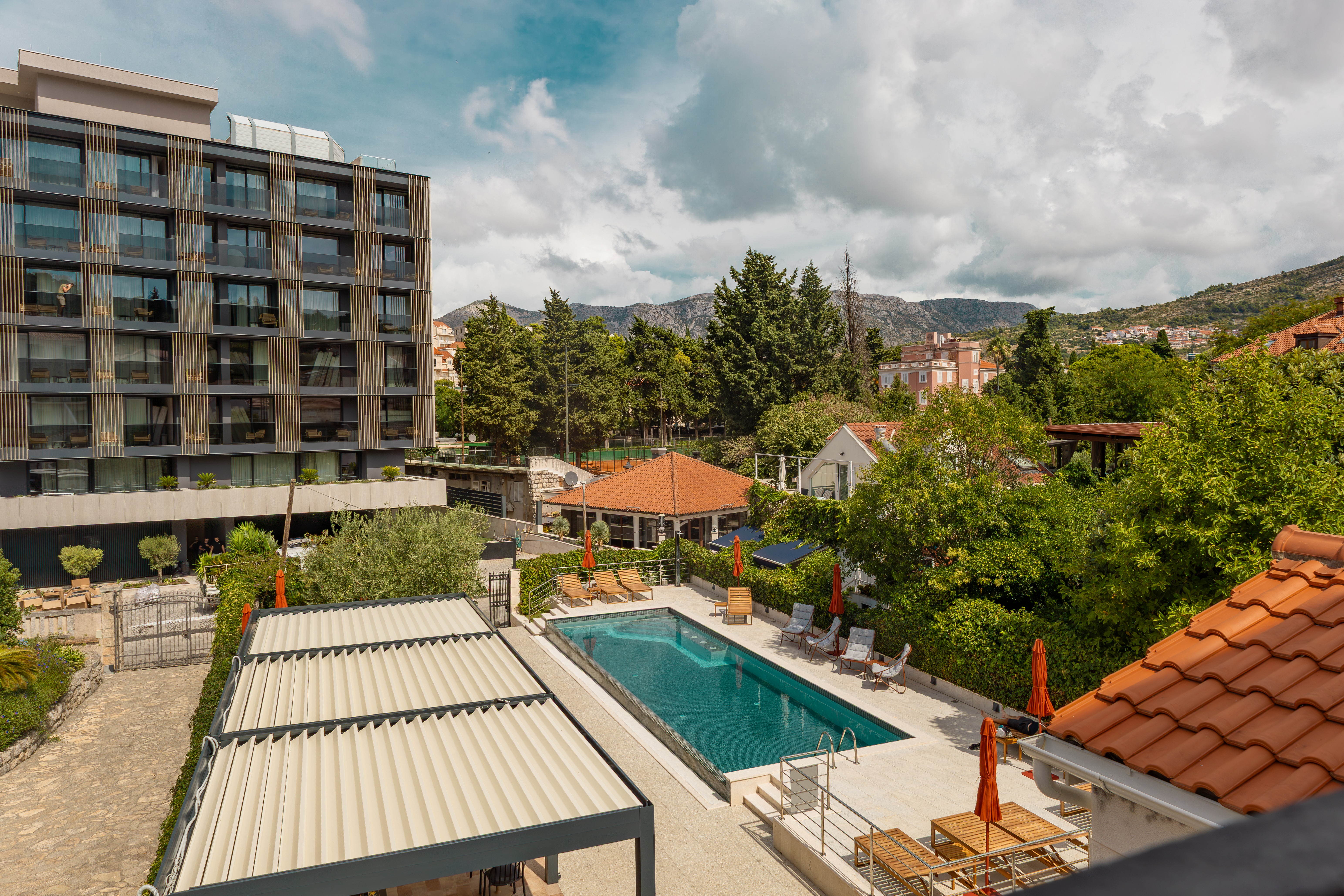 Double Deluxe Pool View