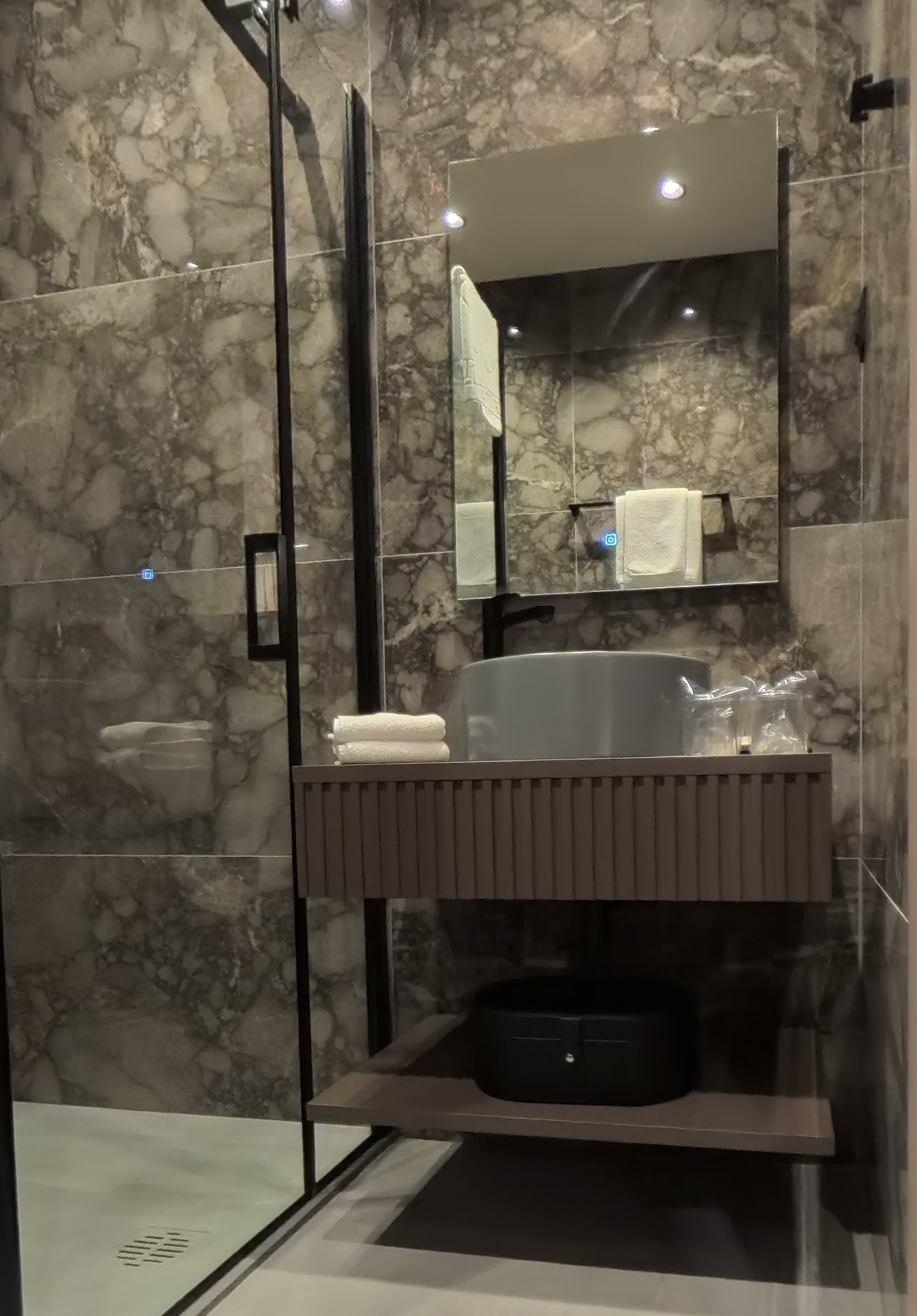 Double Deluxe Pool View