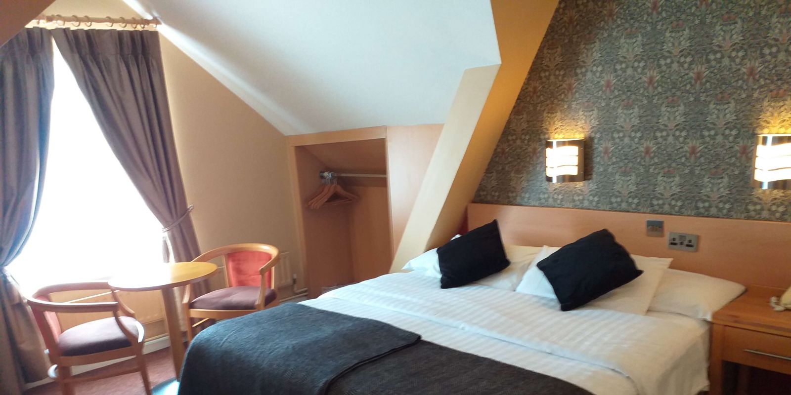 Double or Twin Standard