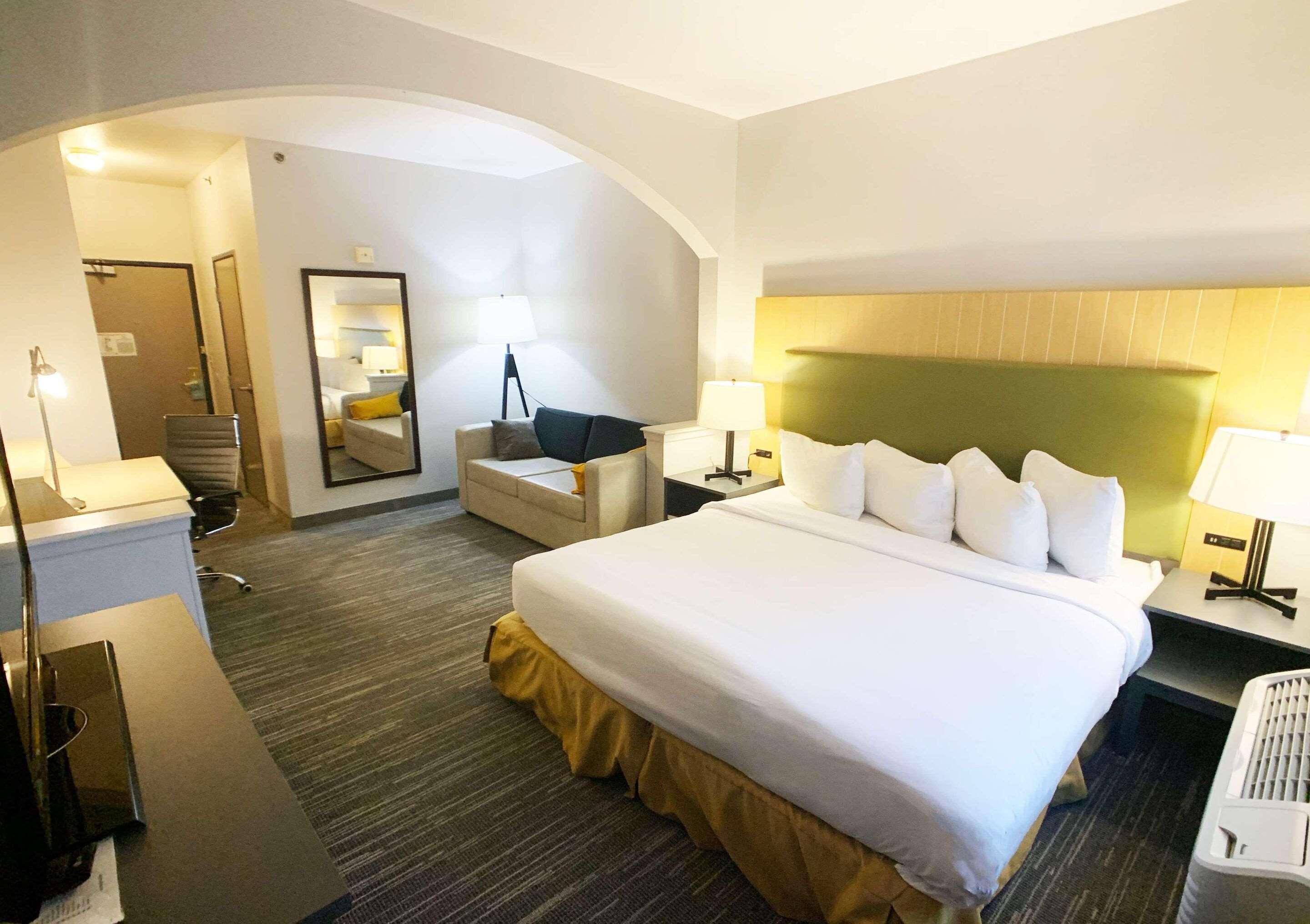 Double Accessible King Size Bed