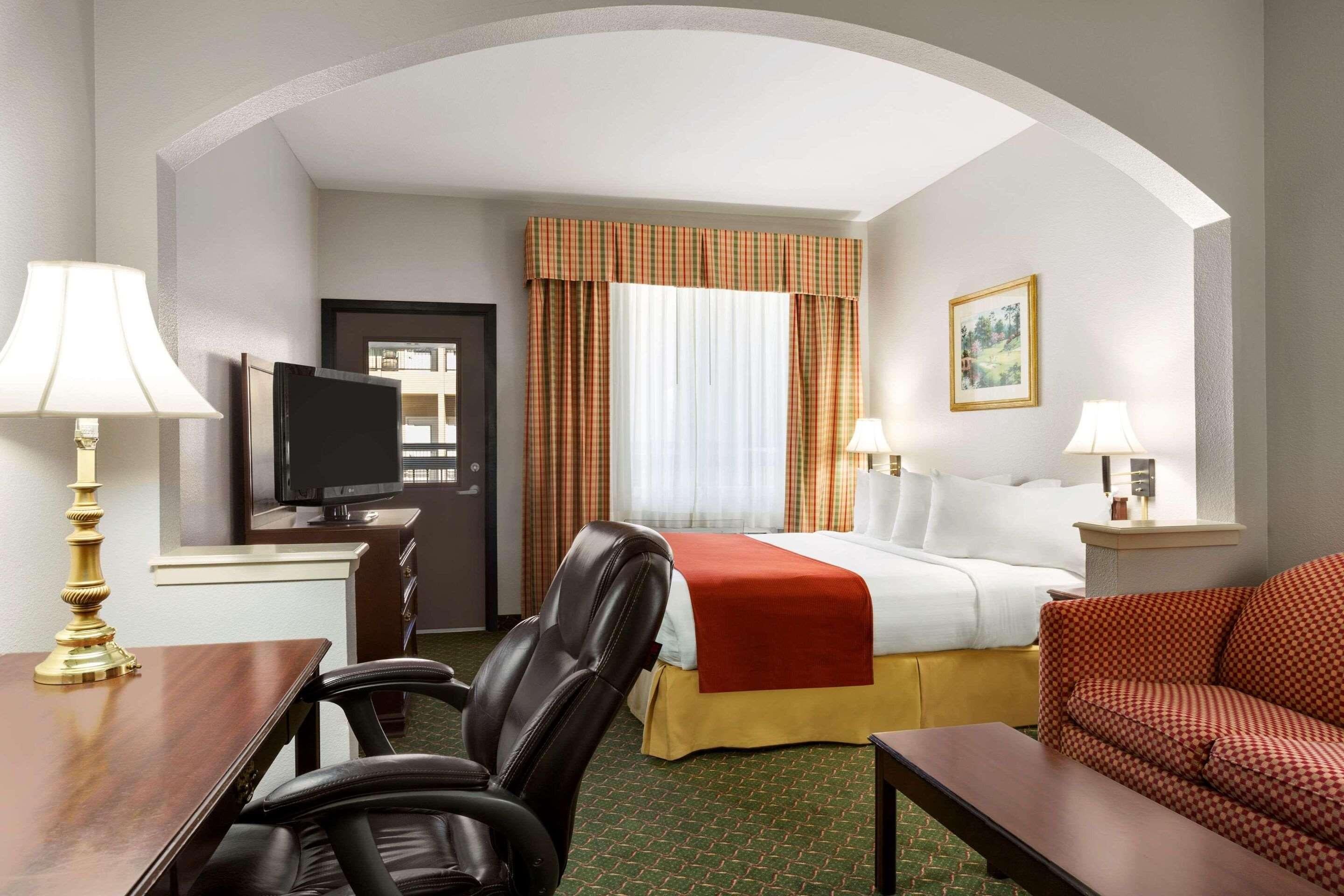 Suite King Bed Non Smoking