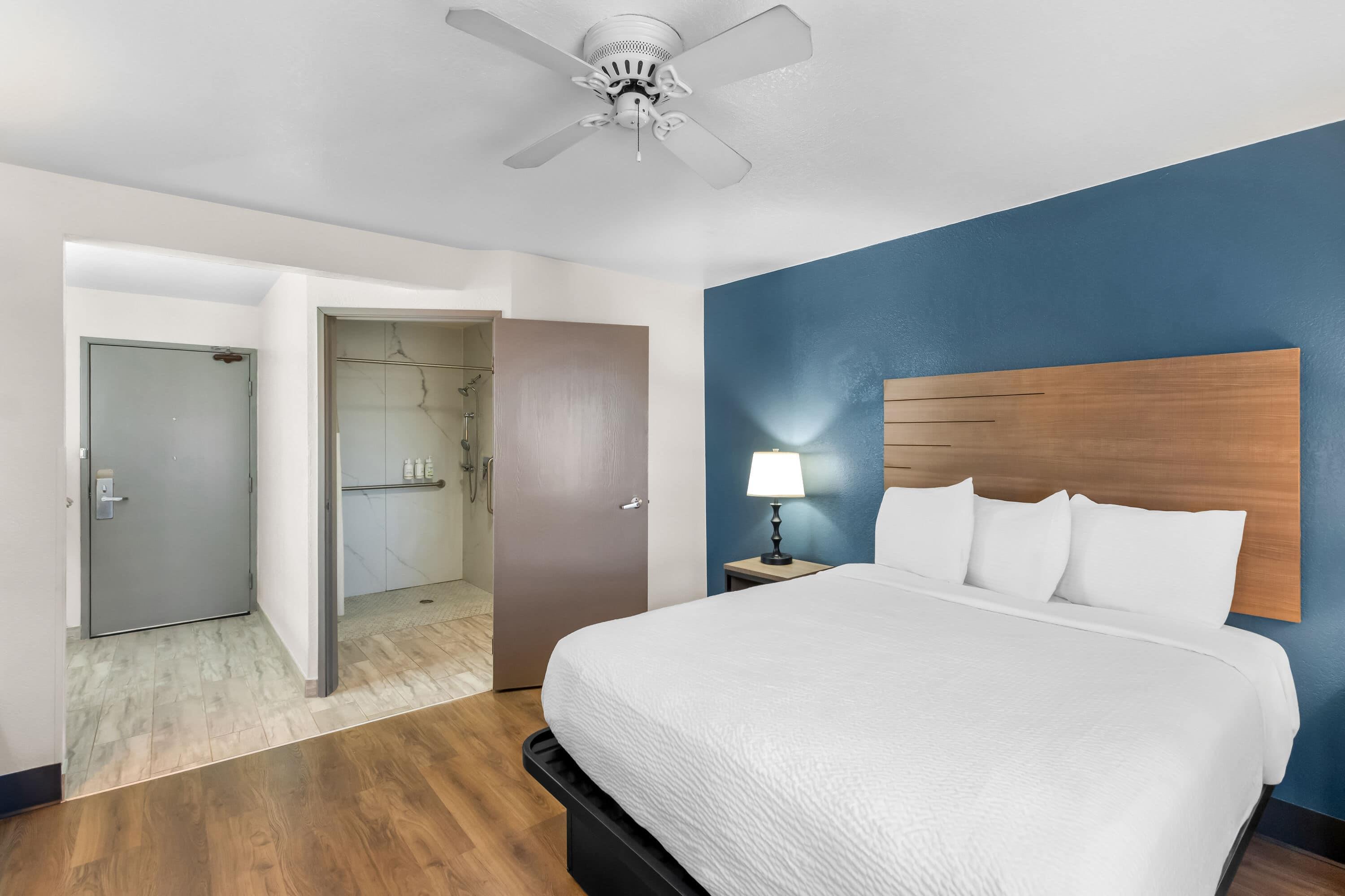 Room Queen Bed Non Smoking