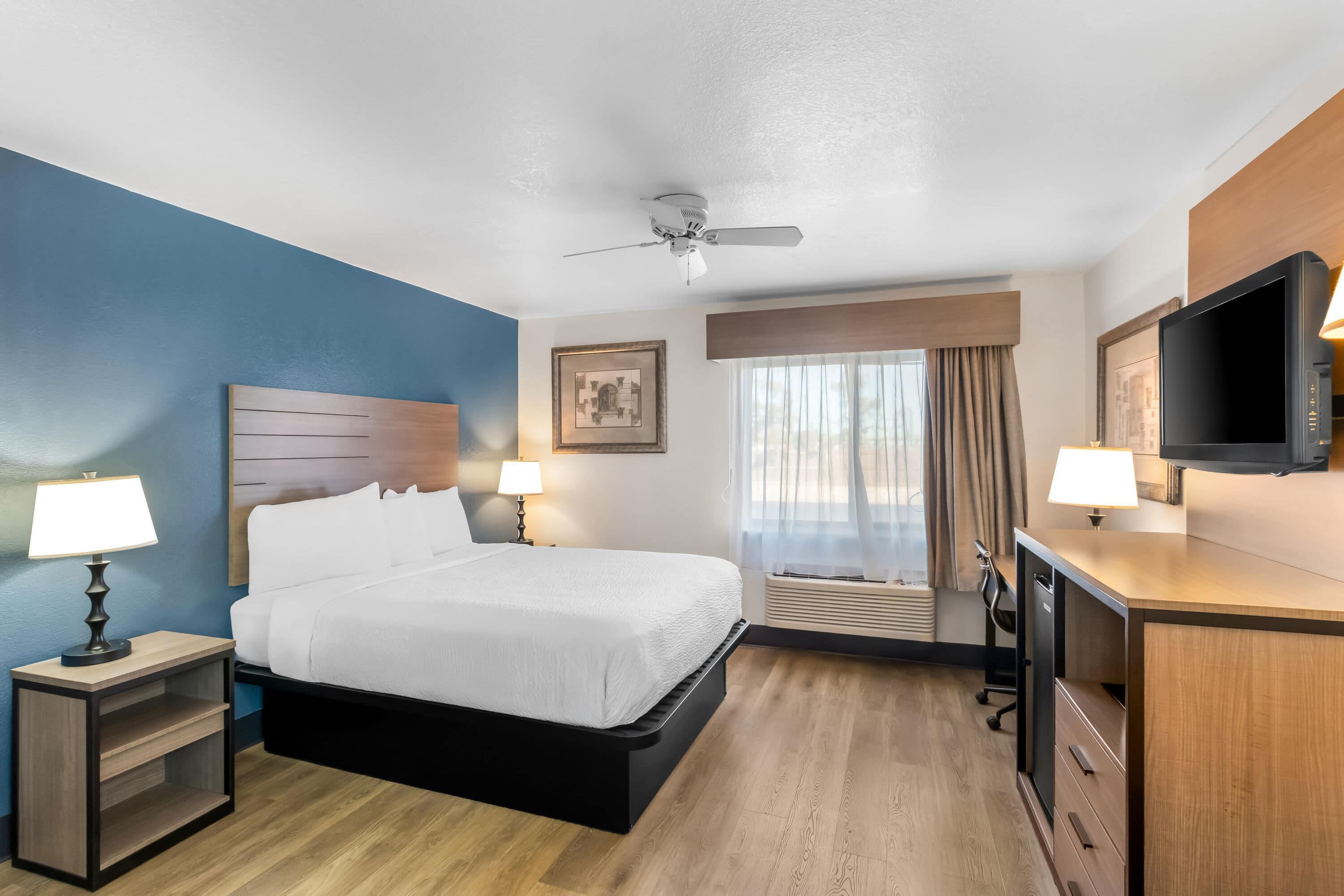 Room Queen Bed Non Smoking