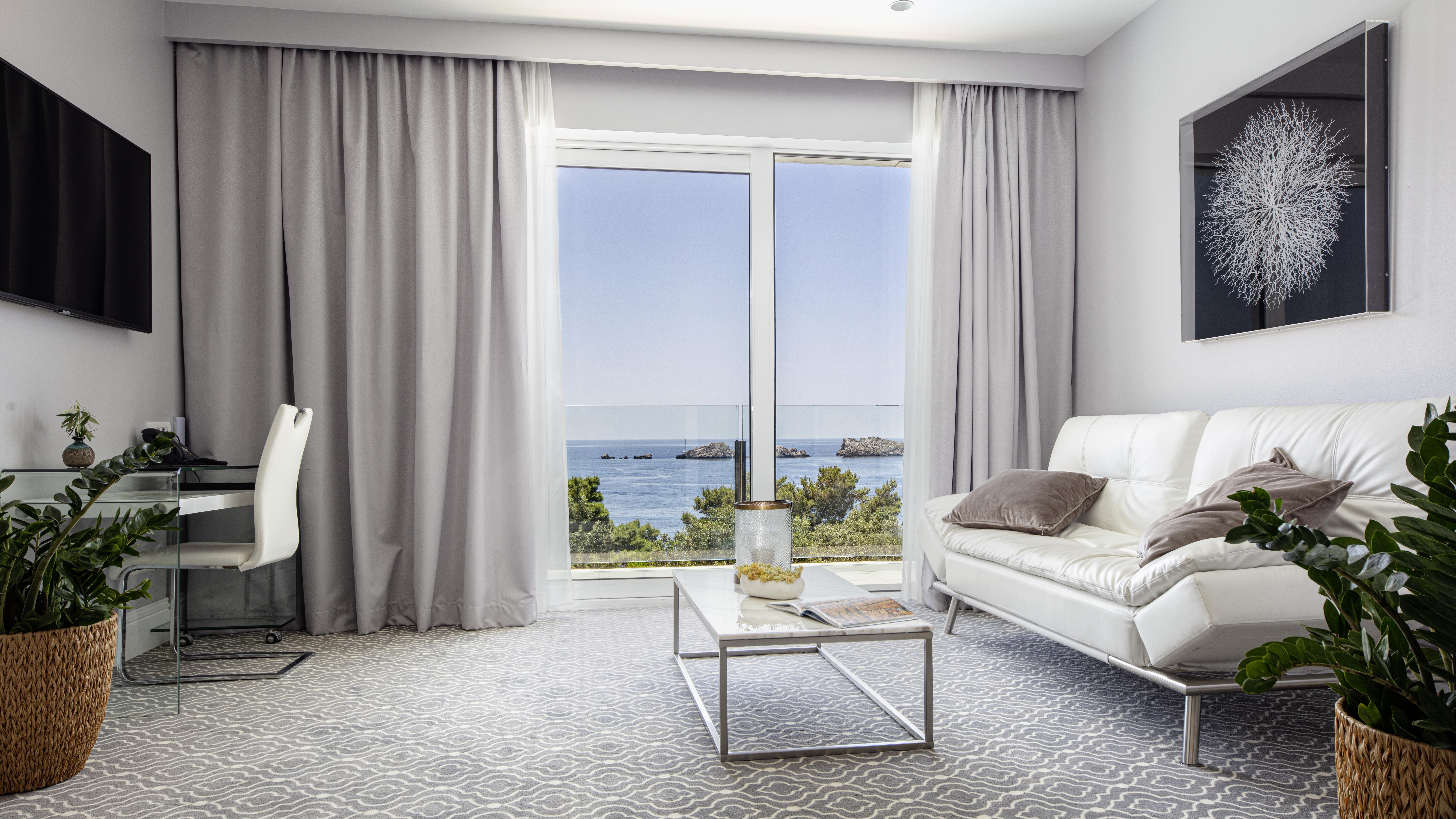 Suite Sea View with Balcony