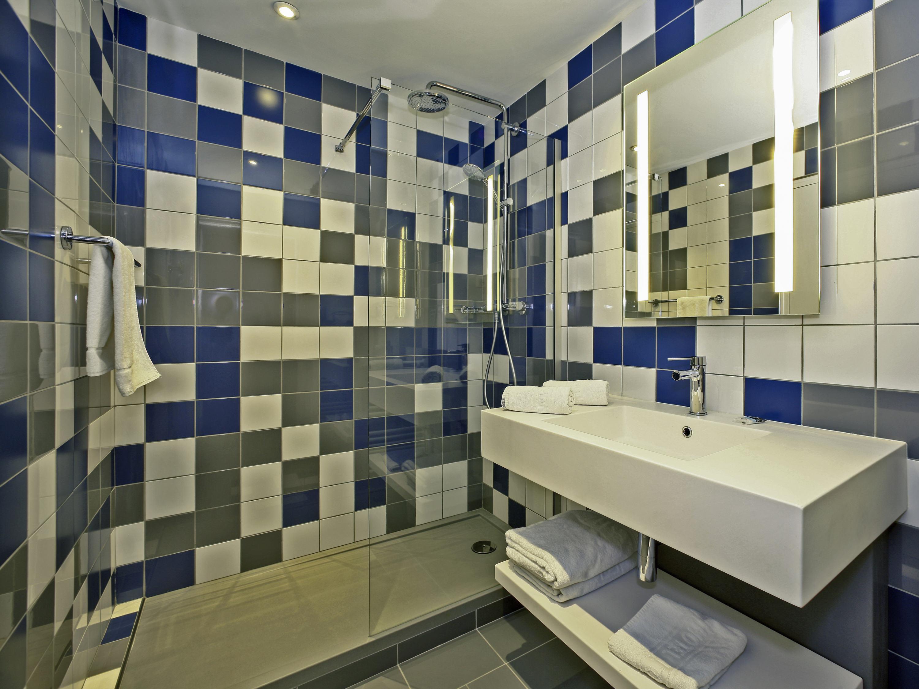 Double Classic Double Bed