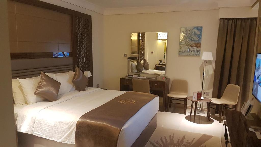 Double or Twin Deluxe