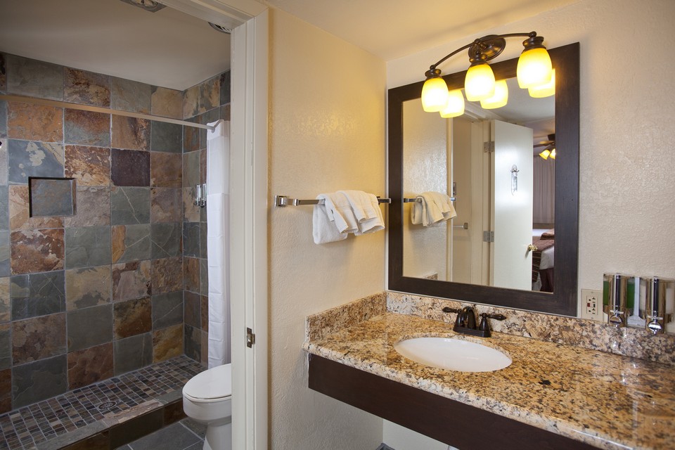 Double Deluxe Two Beds