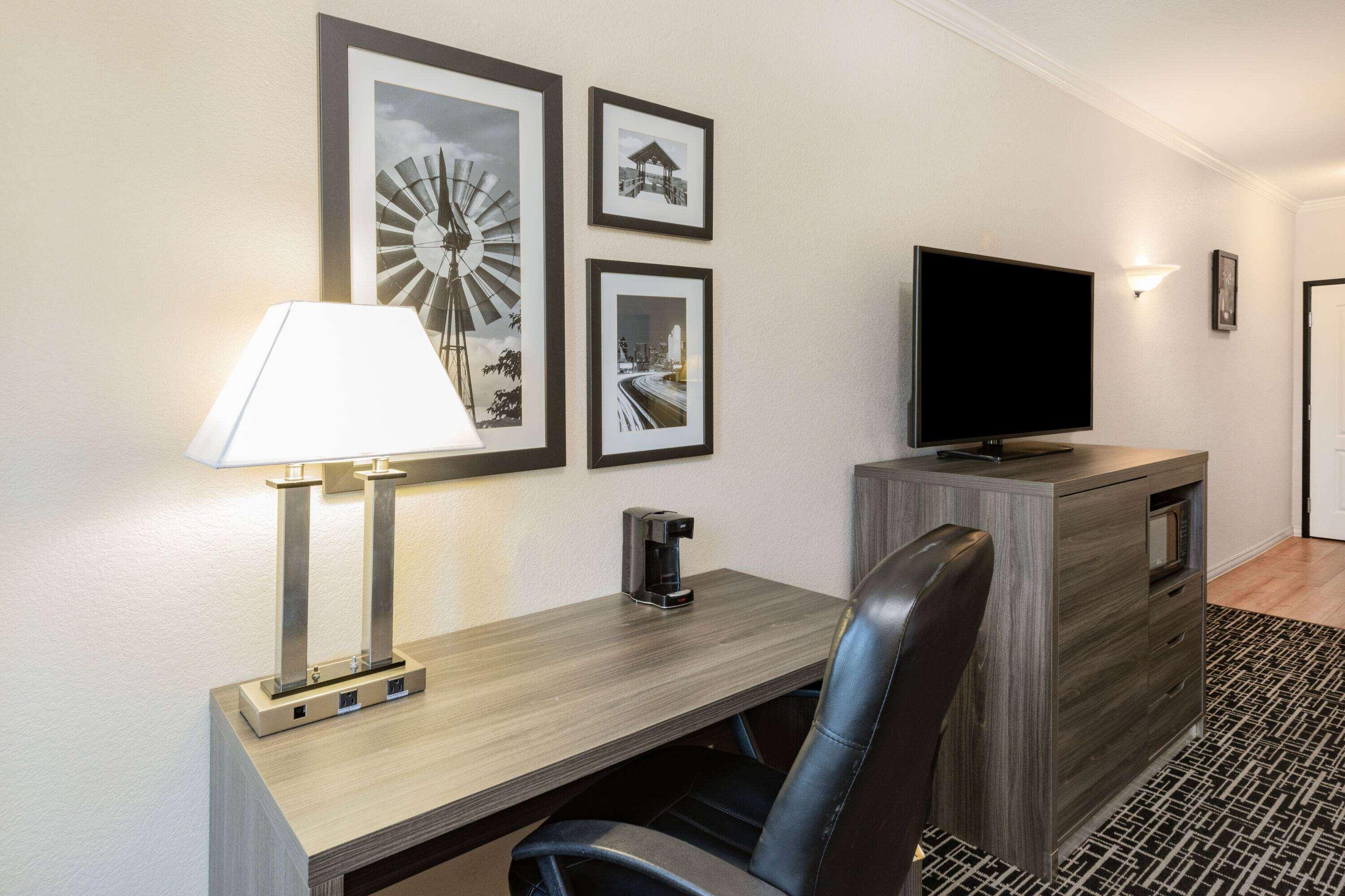 Double King Bed Non Smoking