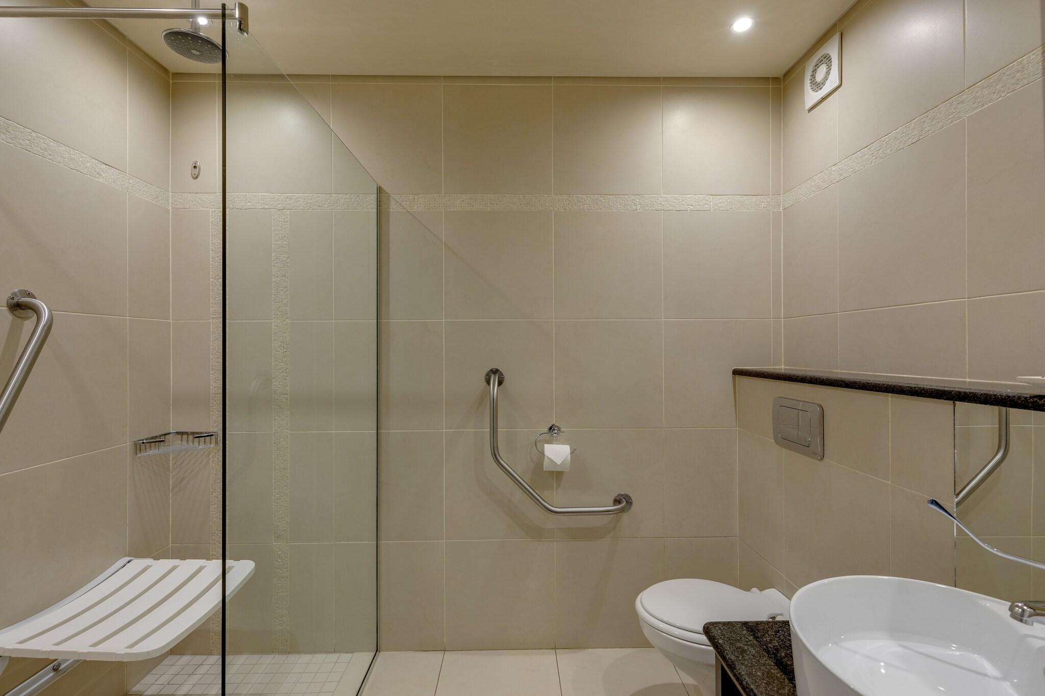 Double Garden View King Bed