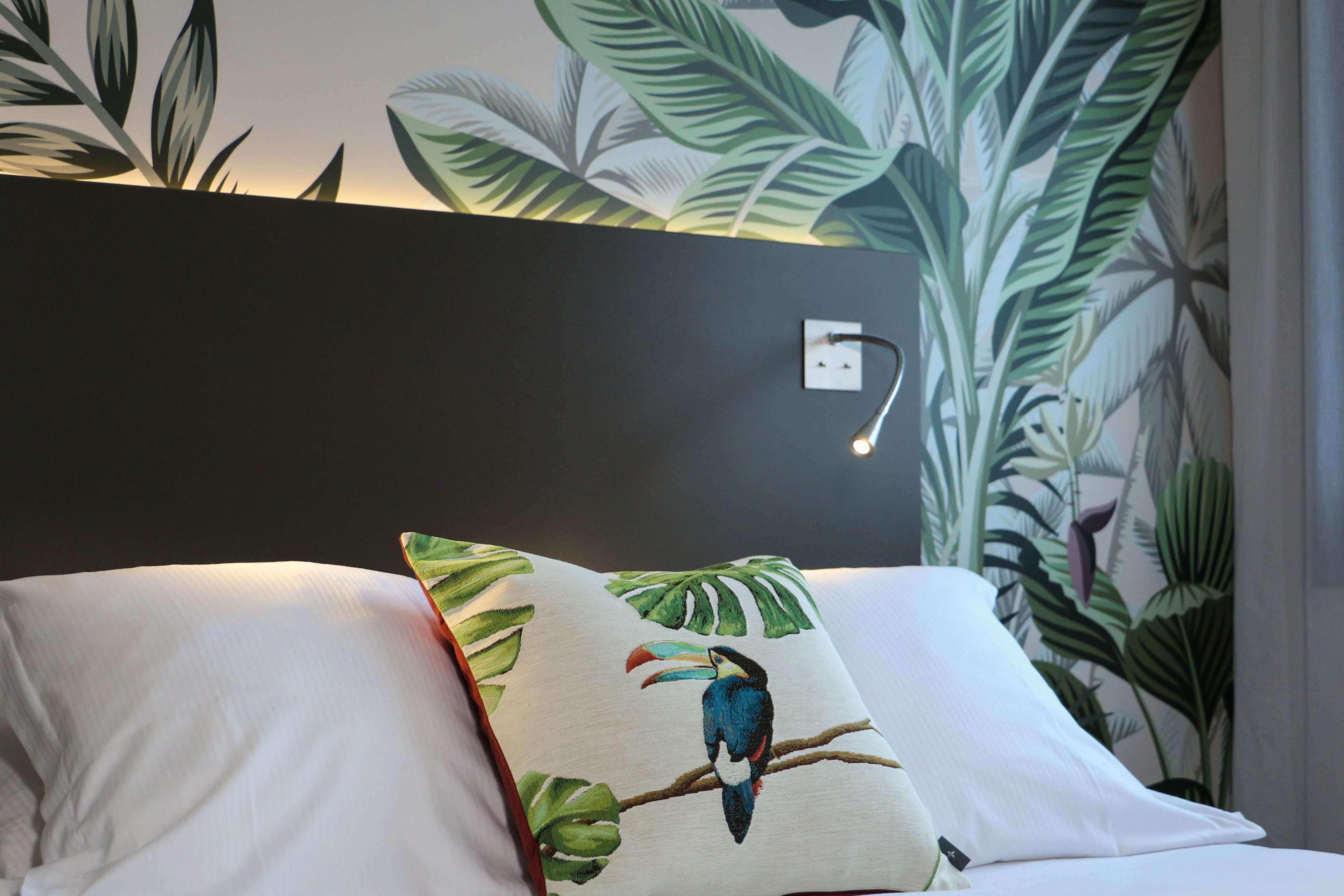 Double Queen Size Bed