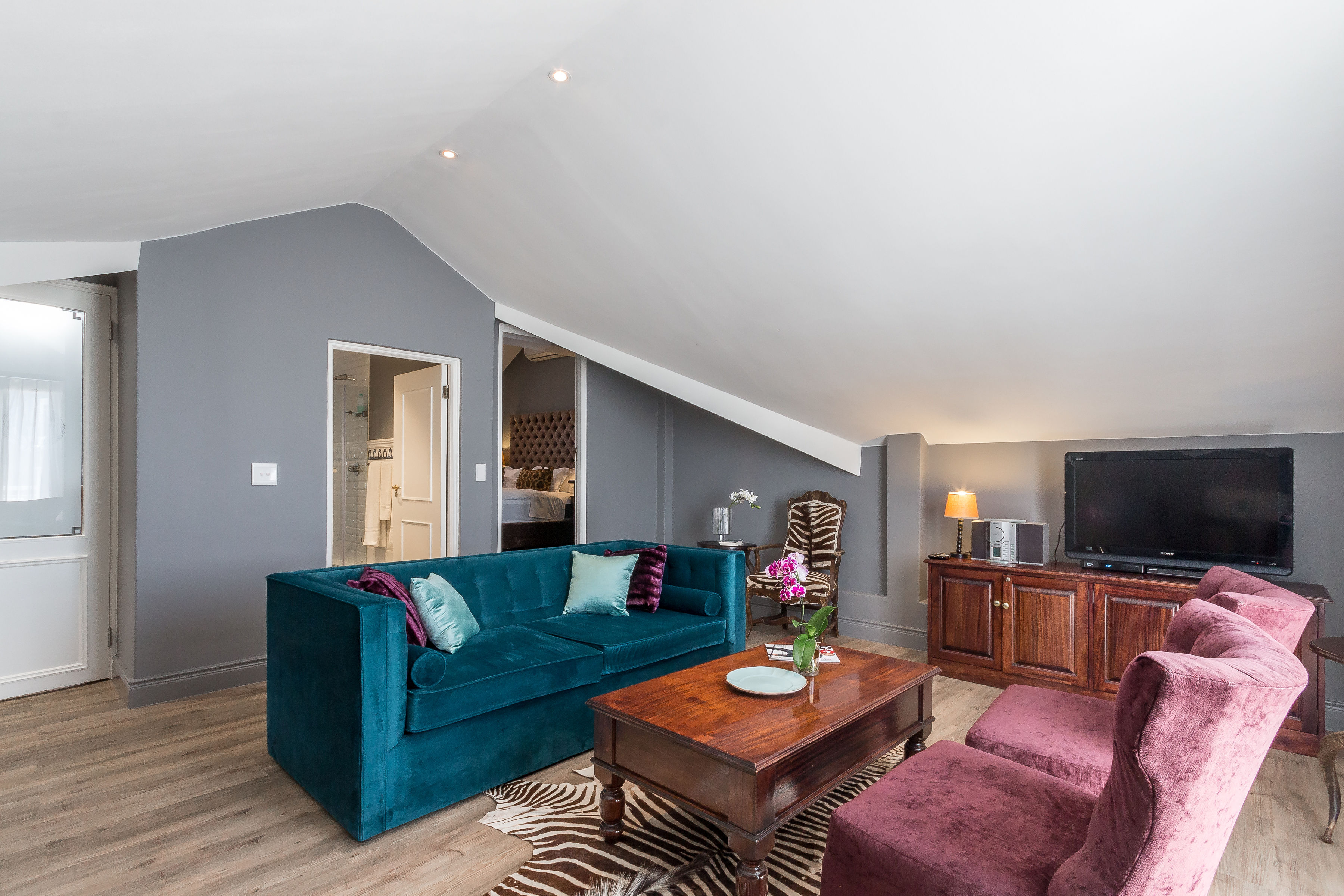 Apartment Deluxe Three Bedroom