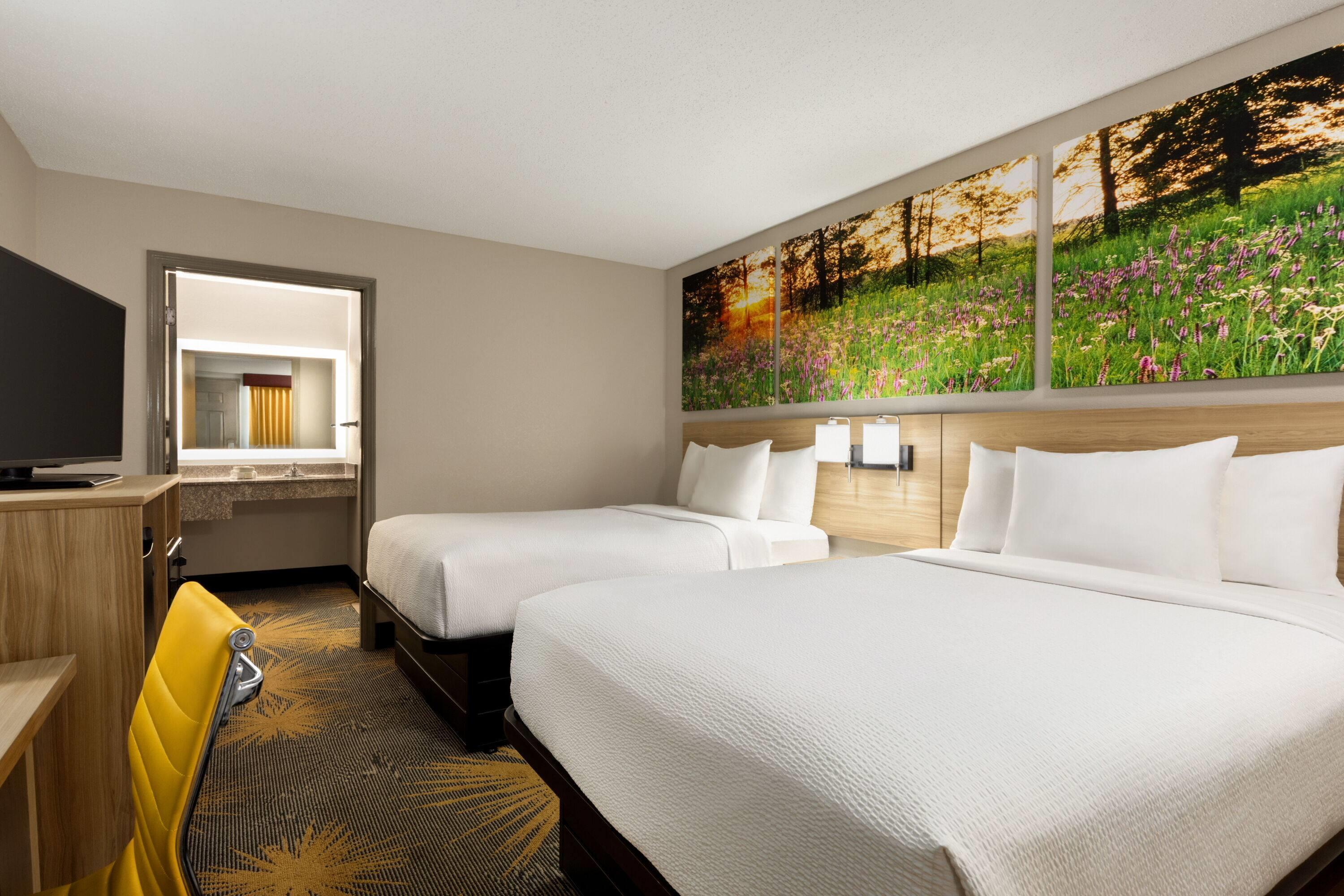 Quadruple Two Double Beds