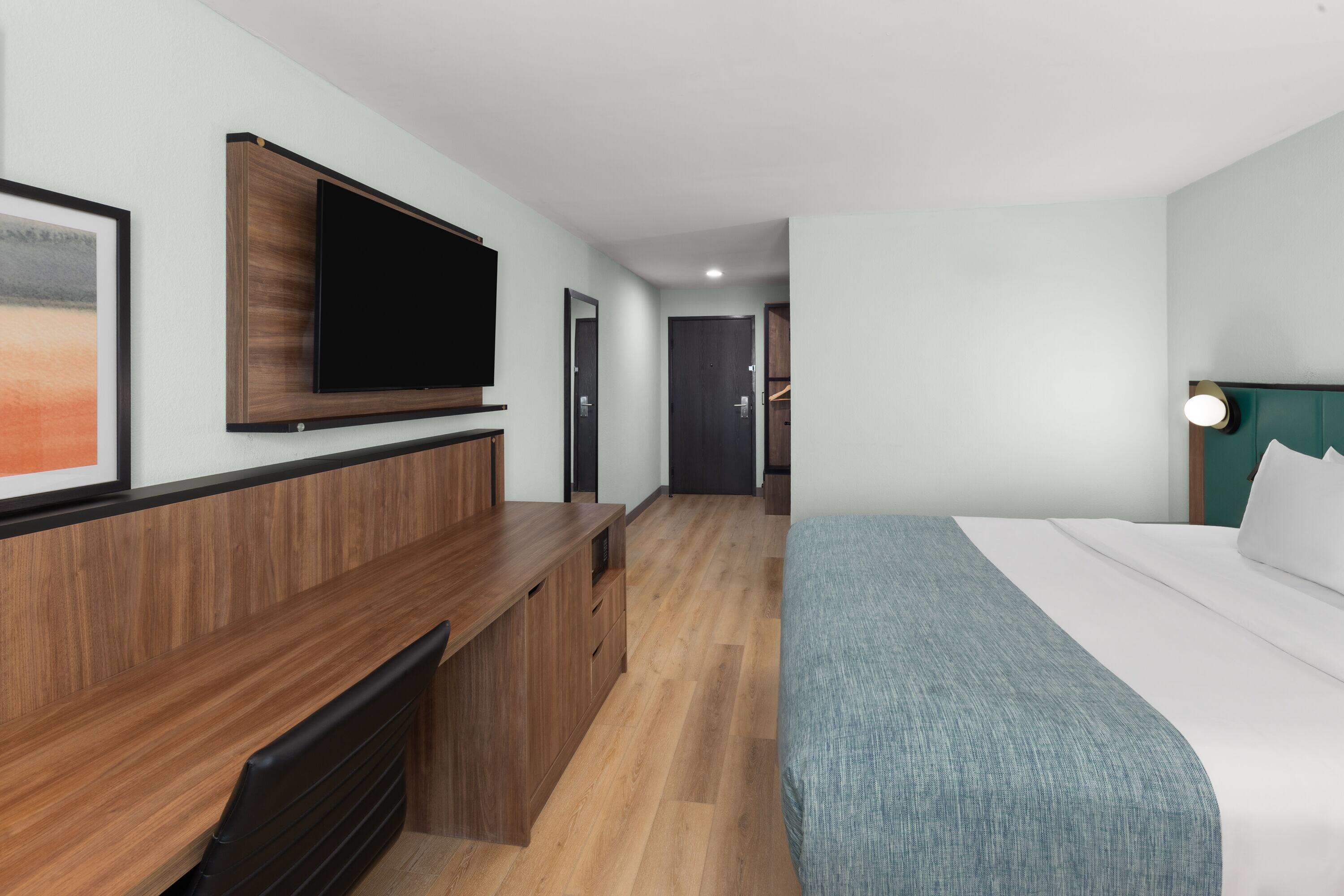 Double Accessible King Size Bed