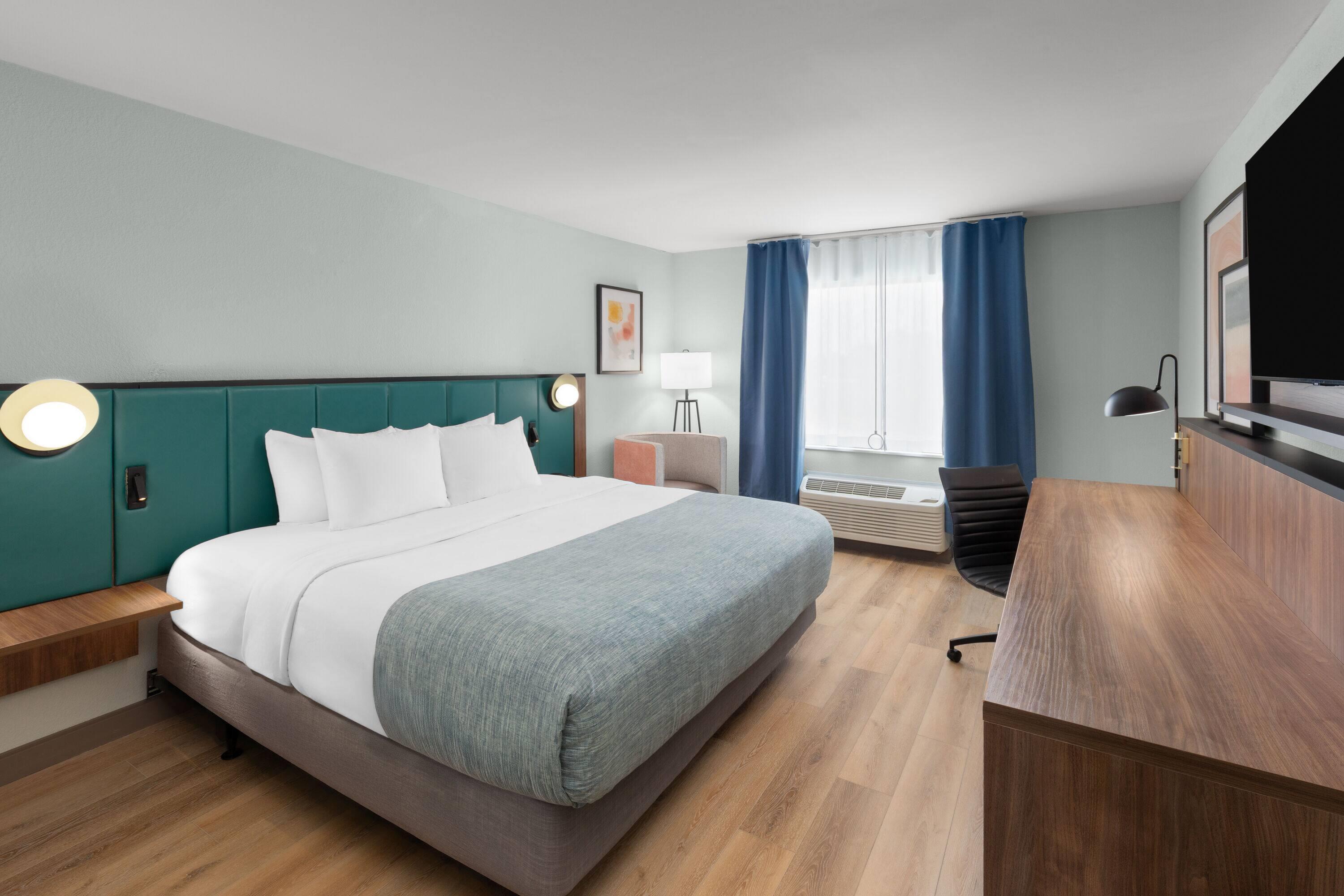 Double Accessible King Size Bed