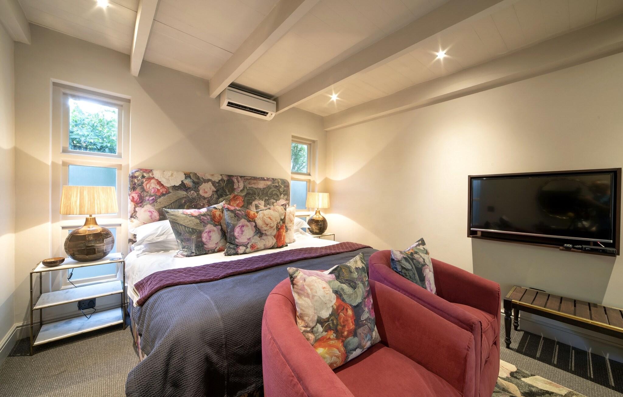 Double or Twin Classic King Bed