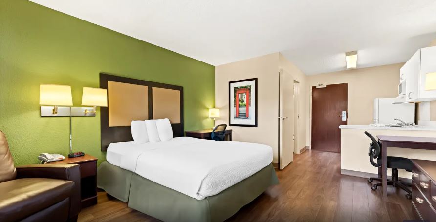 Double Queen Size Bed