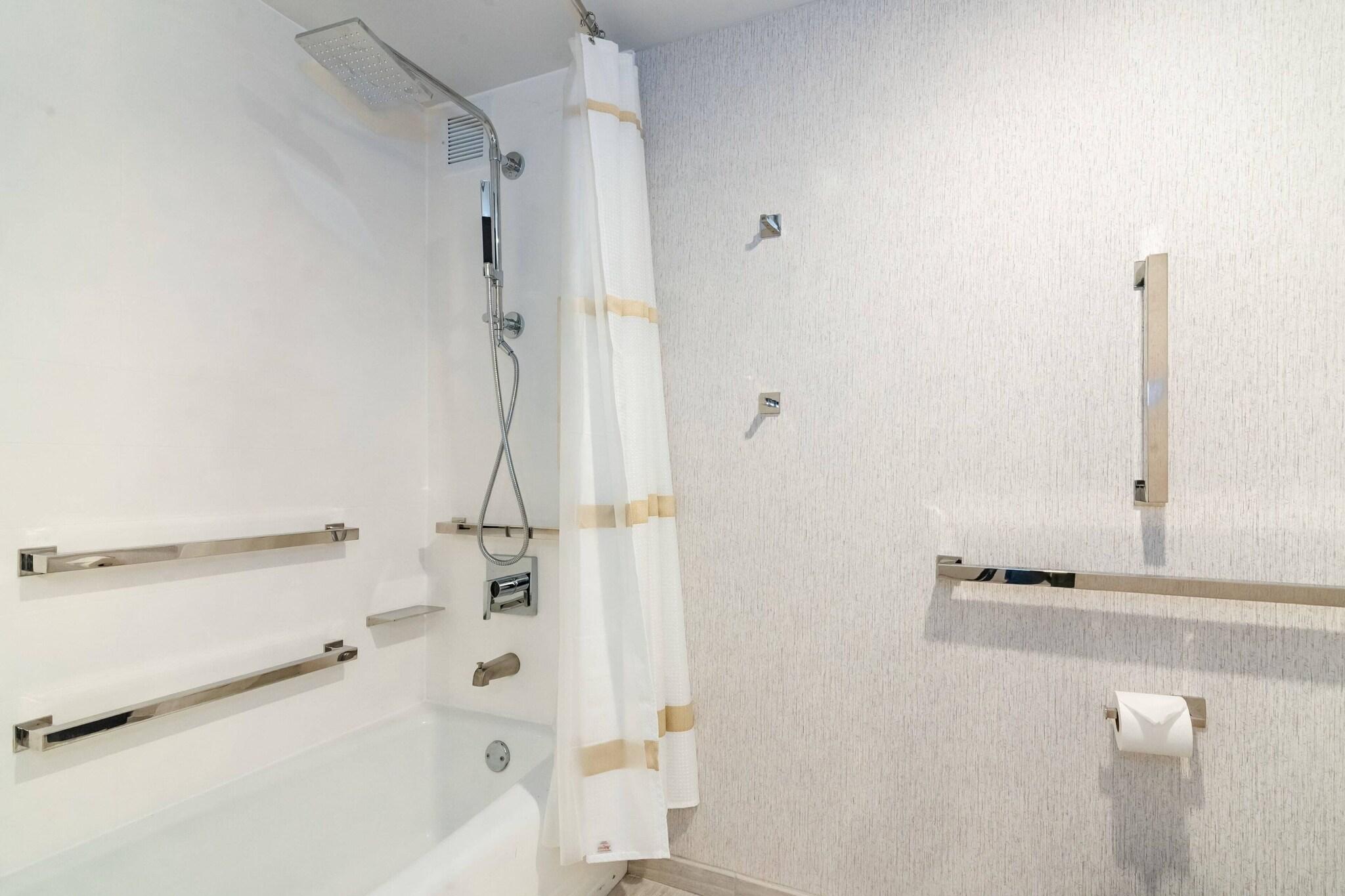 Double Club King Bed