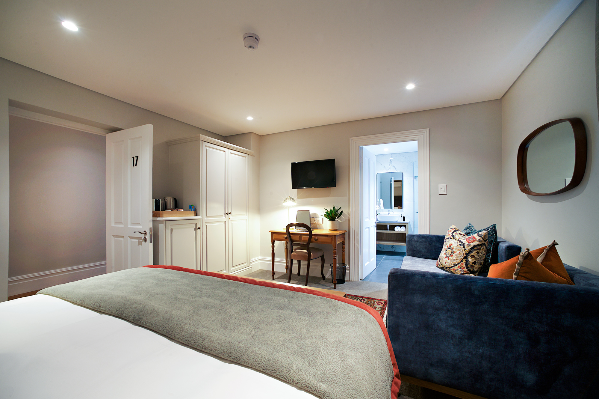 Triple King Size Bed