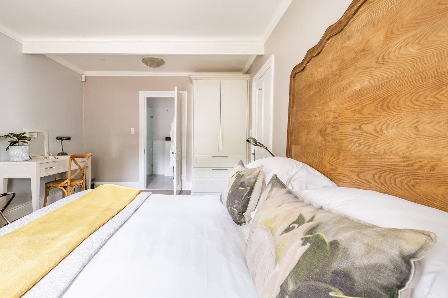 Apartment One Bedroom One Bathroom