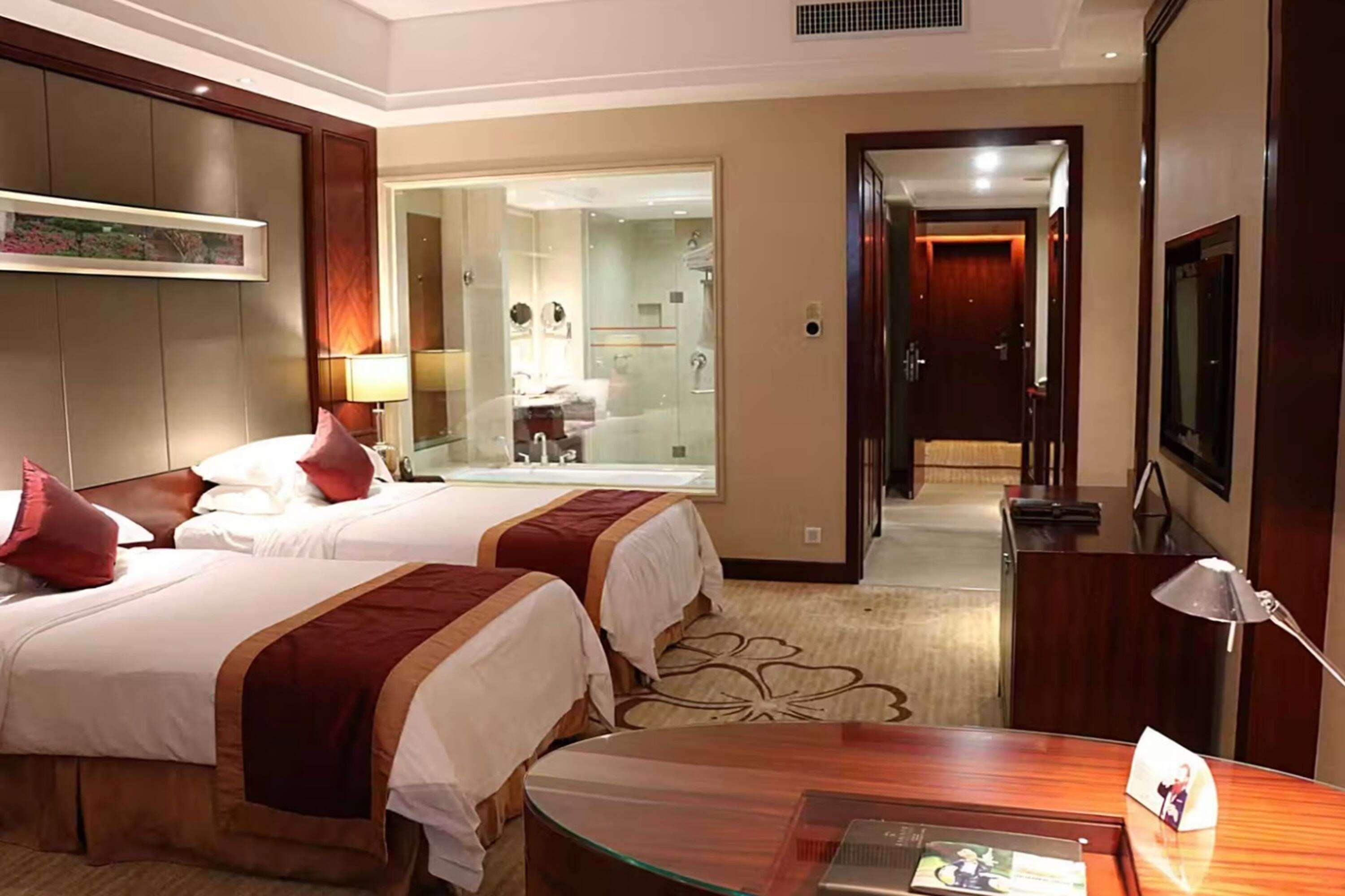 Quadruple Two Queen Beds