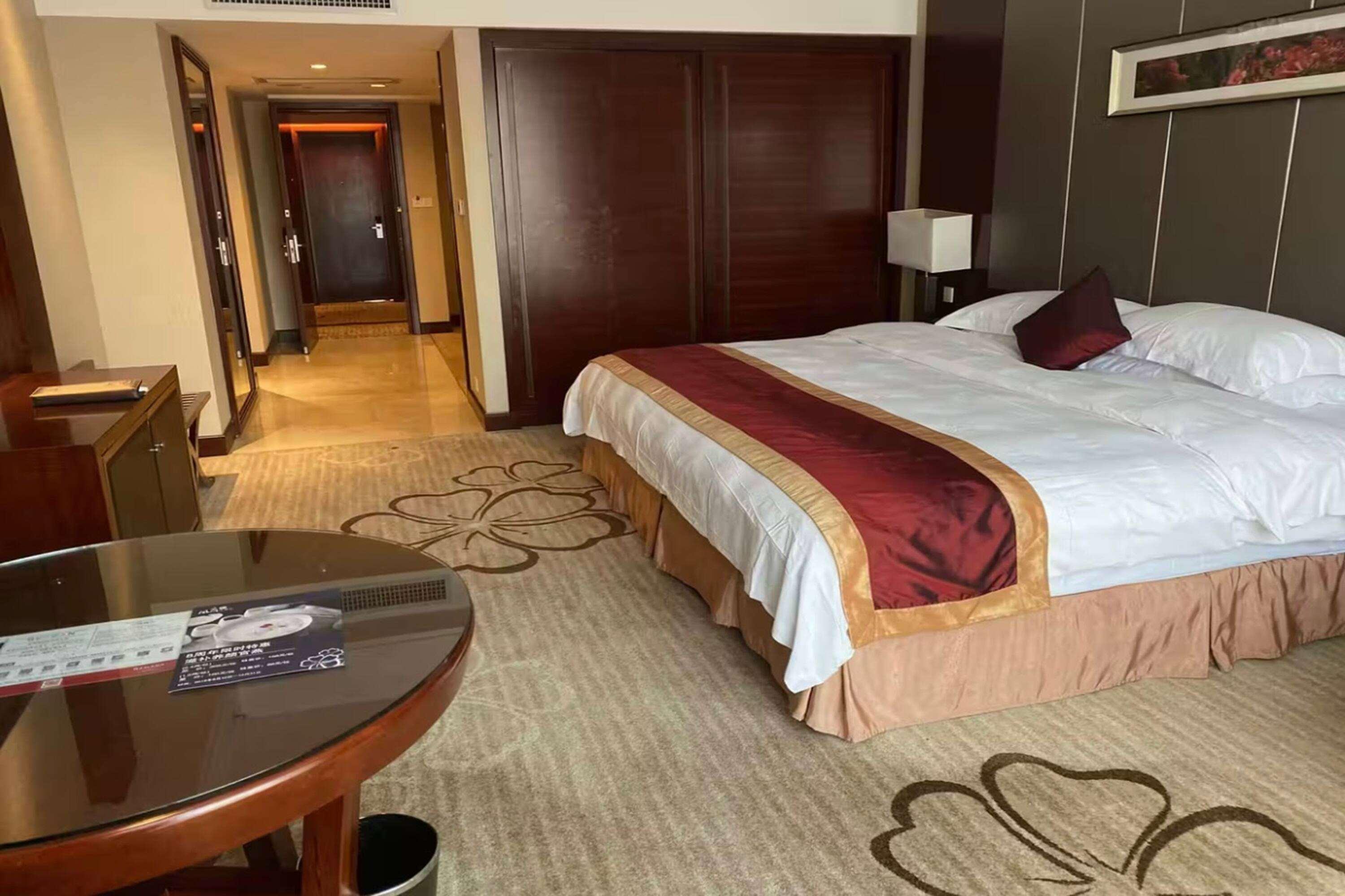 Suite Two Queen Beds