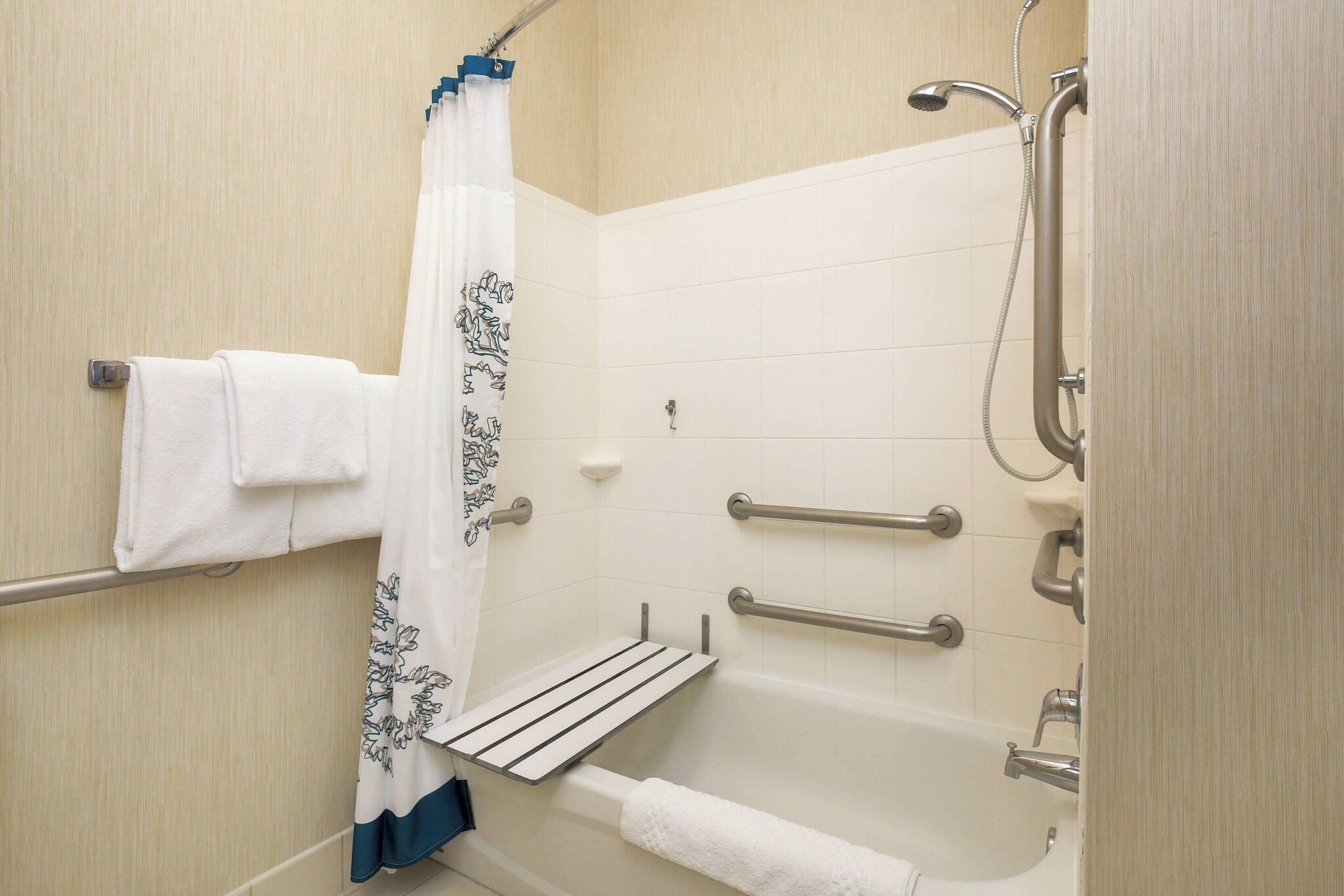 Suite Queen Size Bed