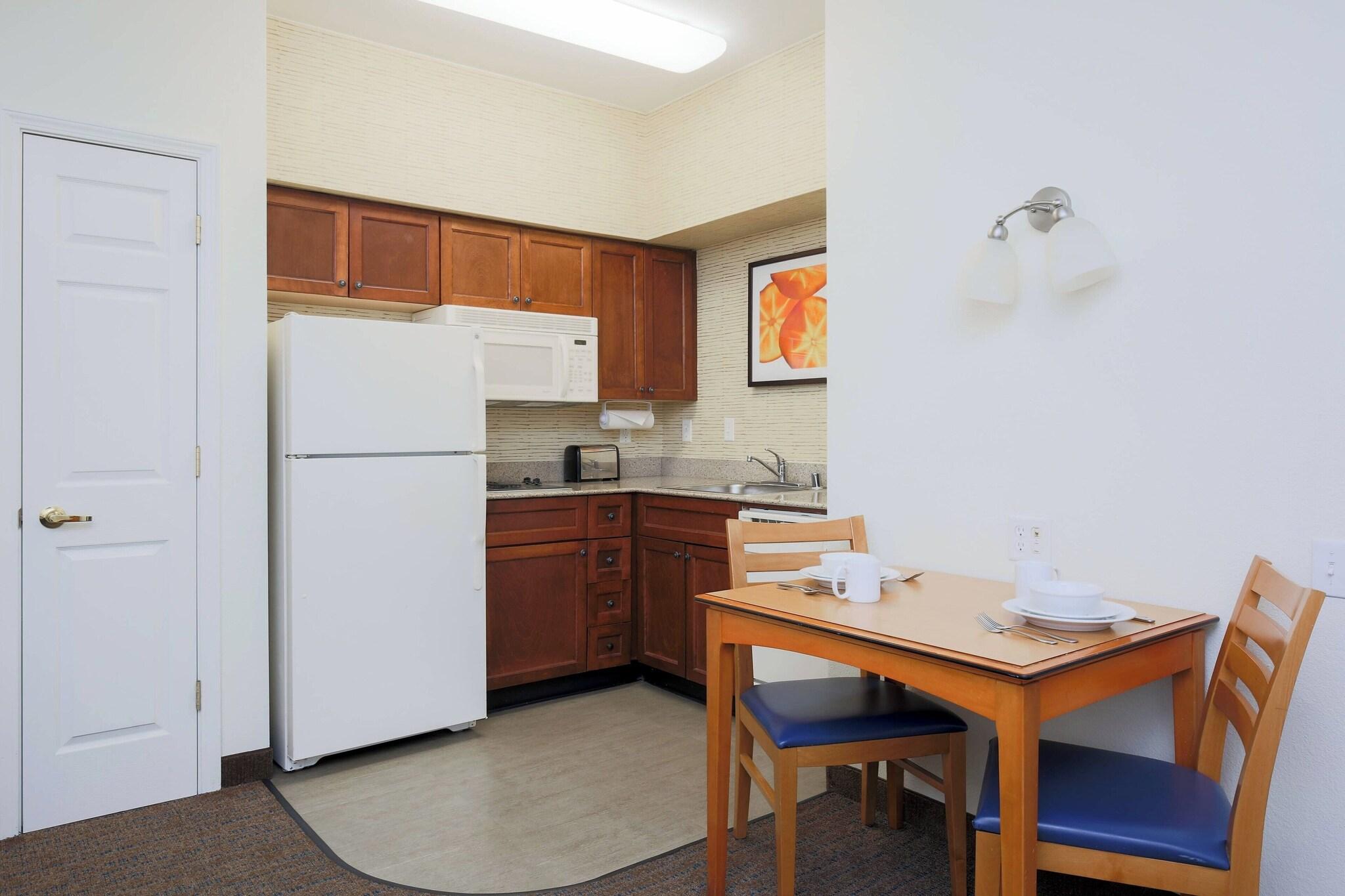 Suite Queen Size Bed