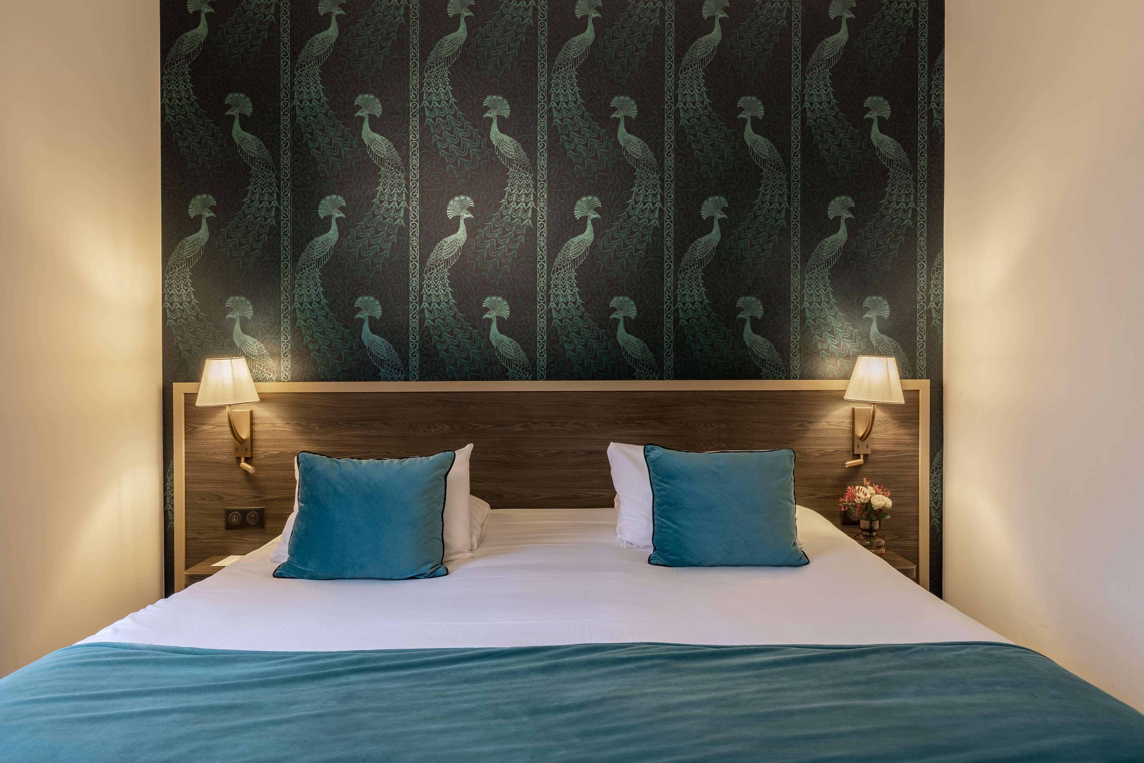 Family Room Capacity 5