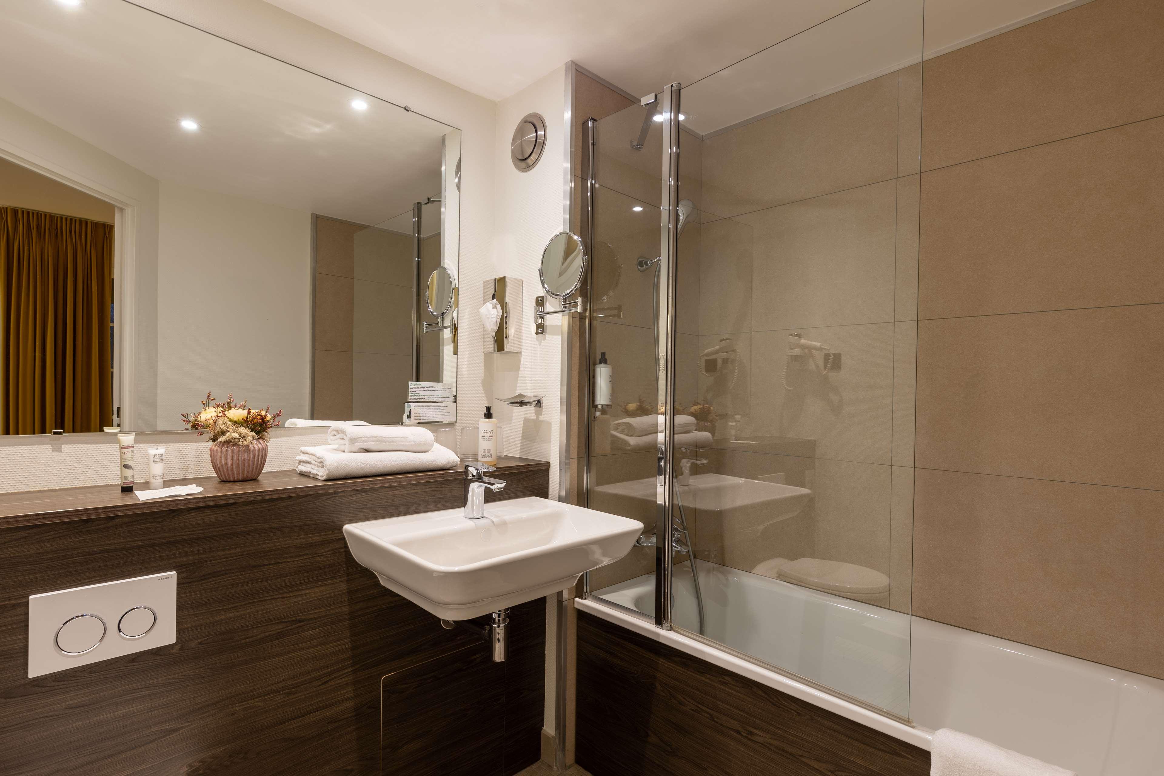 Family Room Capacity 5